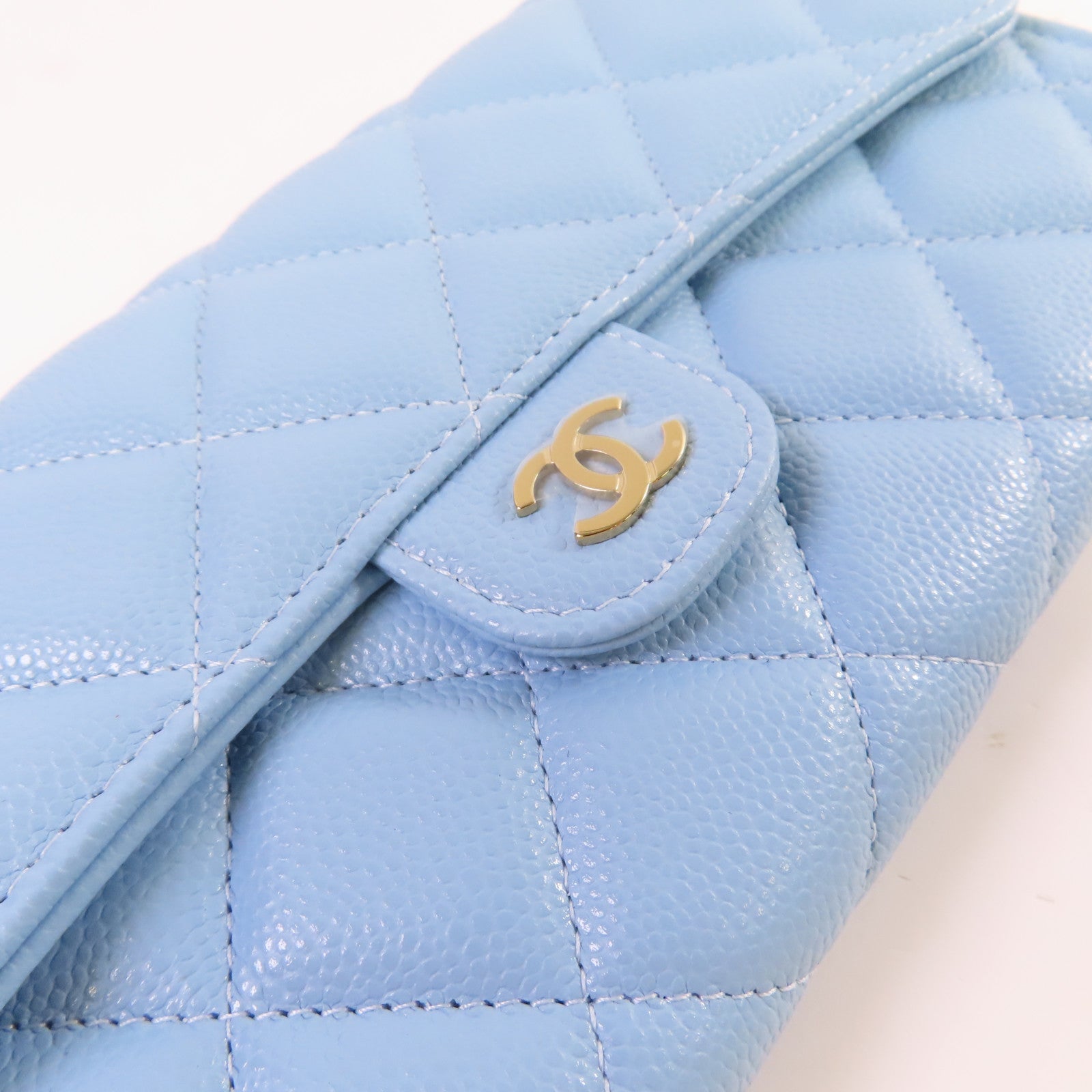CHANEL 菱格Caviar皮革Classic Long Flap Wallet金扣長錢包淺藍色