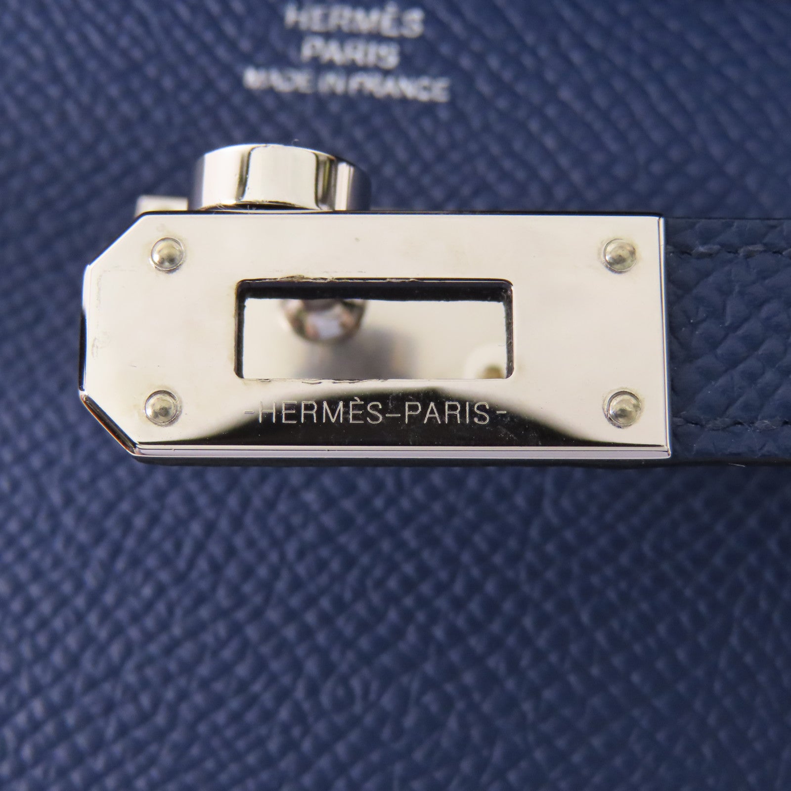 HERMES Epsom皮革Kelly To Go銀扣肩背袋Bleu Saphir