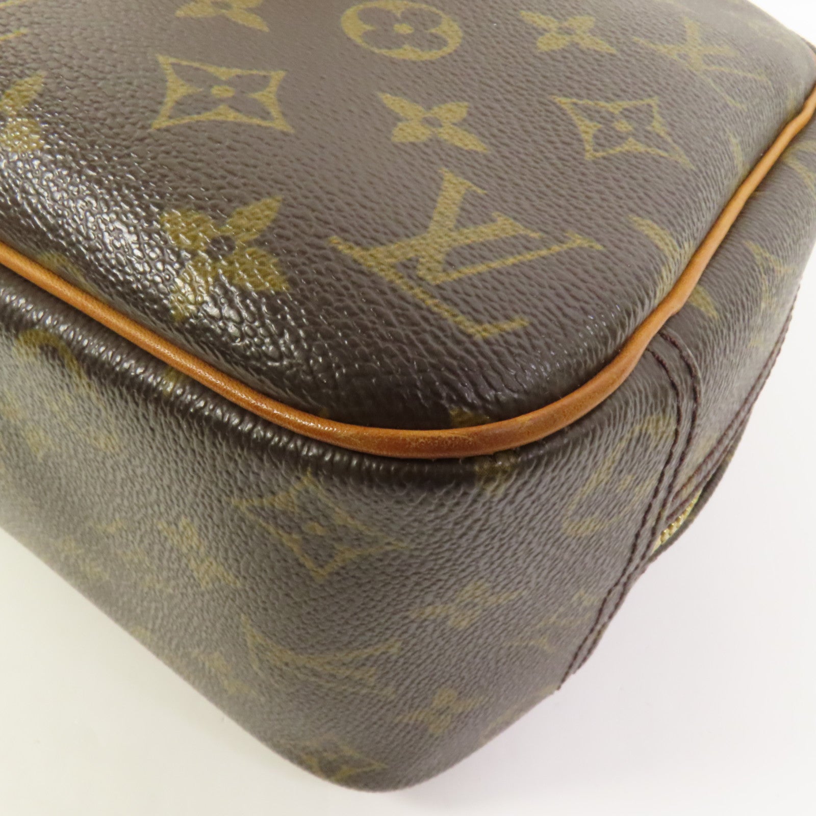 LOUIS VUITTON 【激減優惠】Monogram Deauville金扣手挽袋
