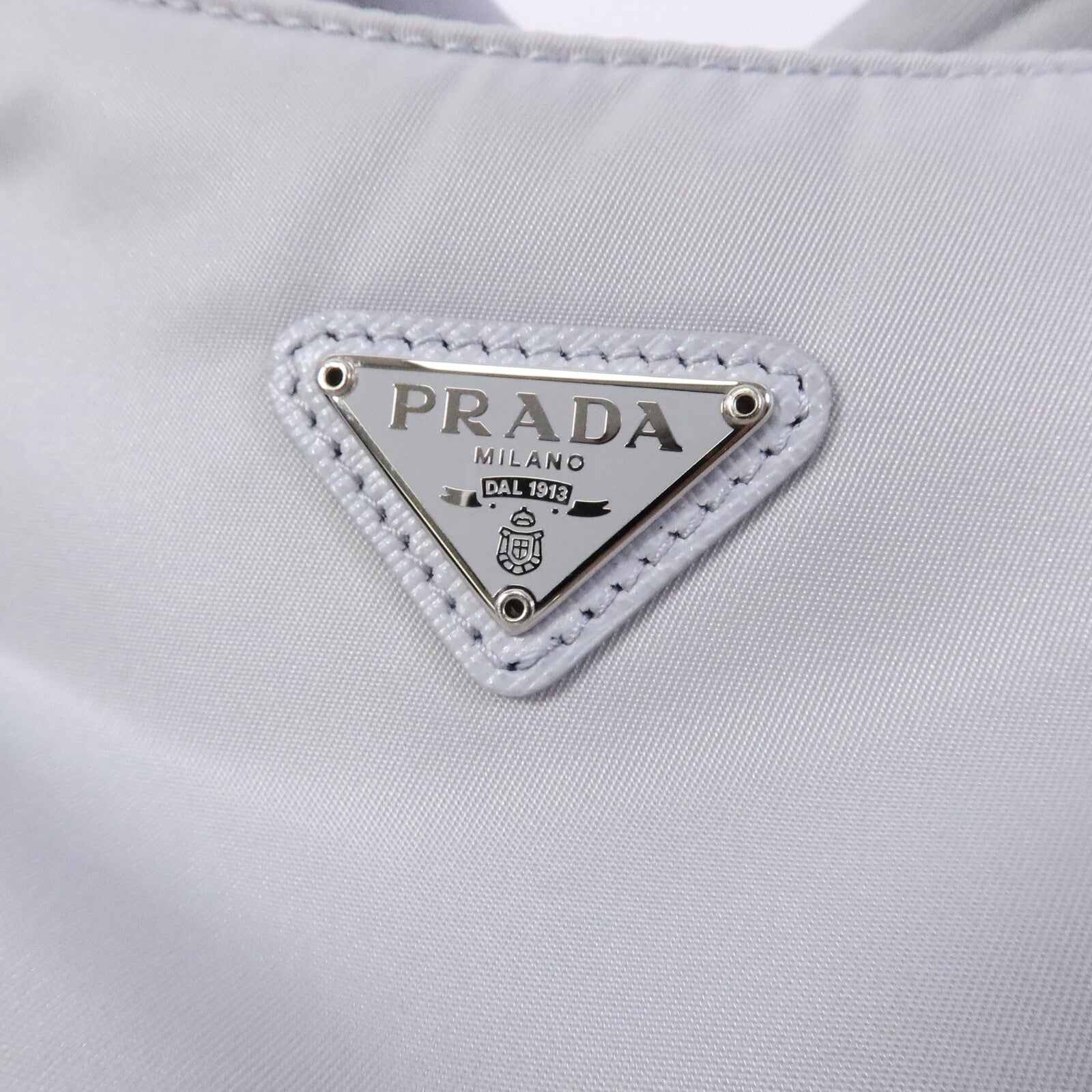 PRADA 尼龍Re-Edition 2000 Mini肩背袋