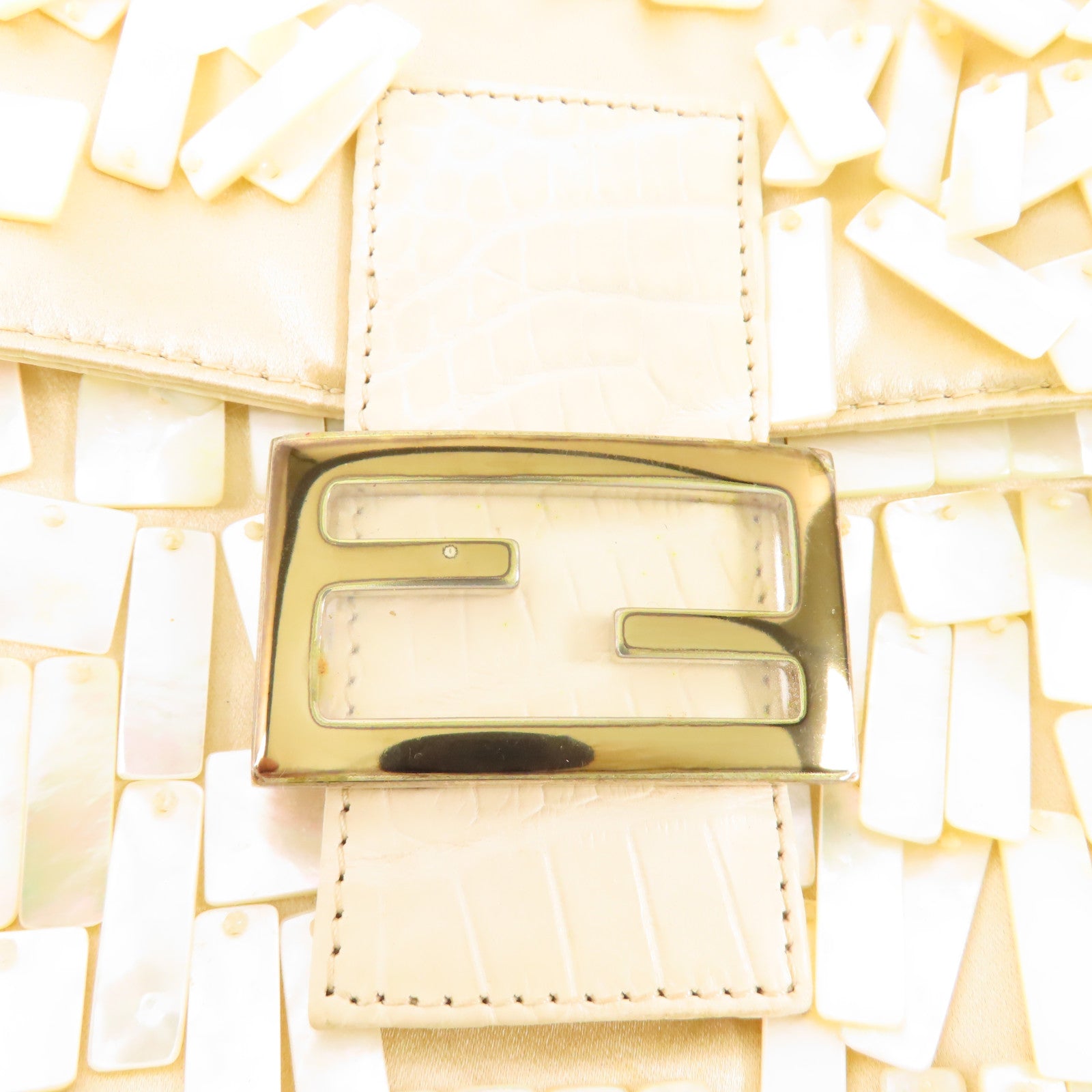 FENDI 絲綢Baguette Pearl銀扣肩背袋