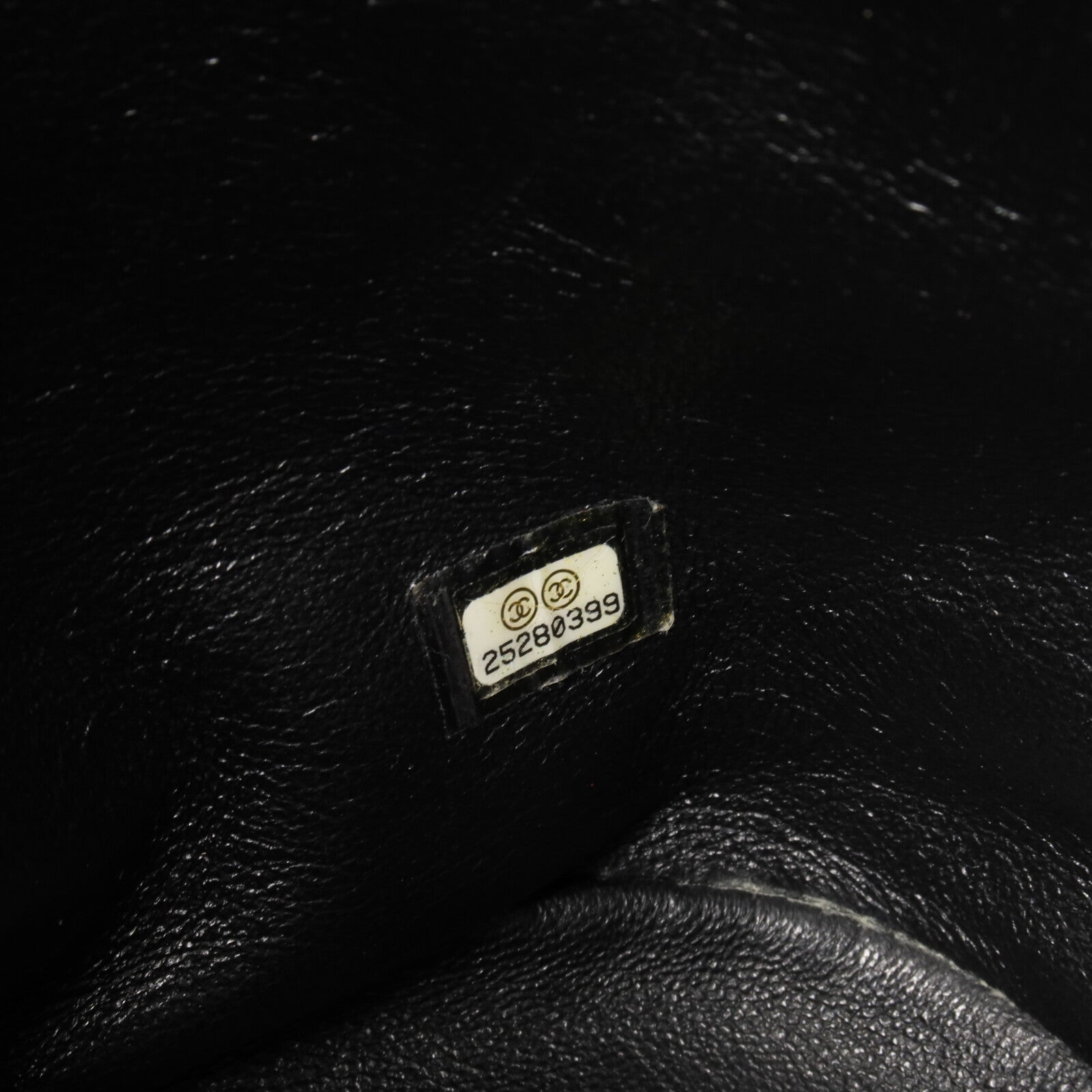 CHANEL 牛皮皮革Chain Backpack鏈帶背包