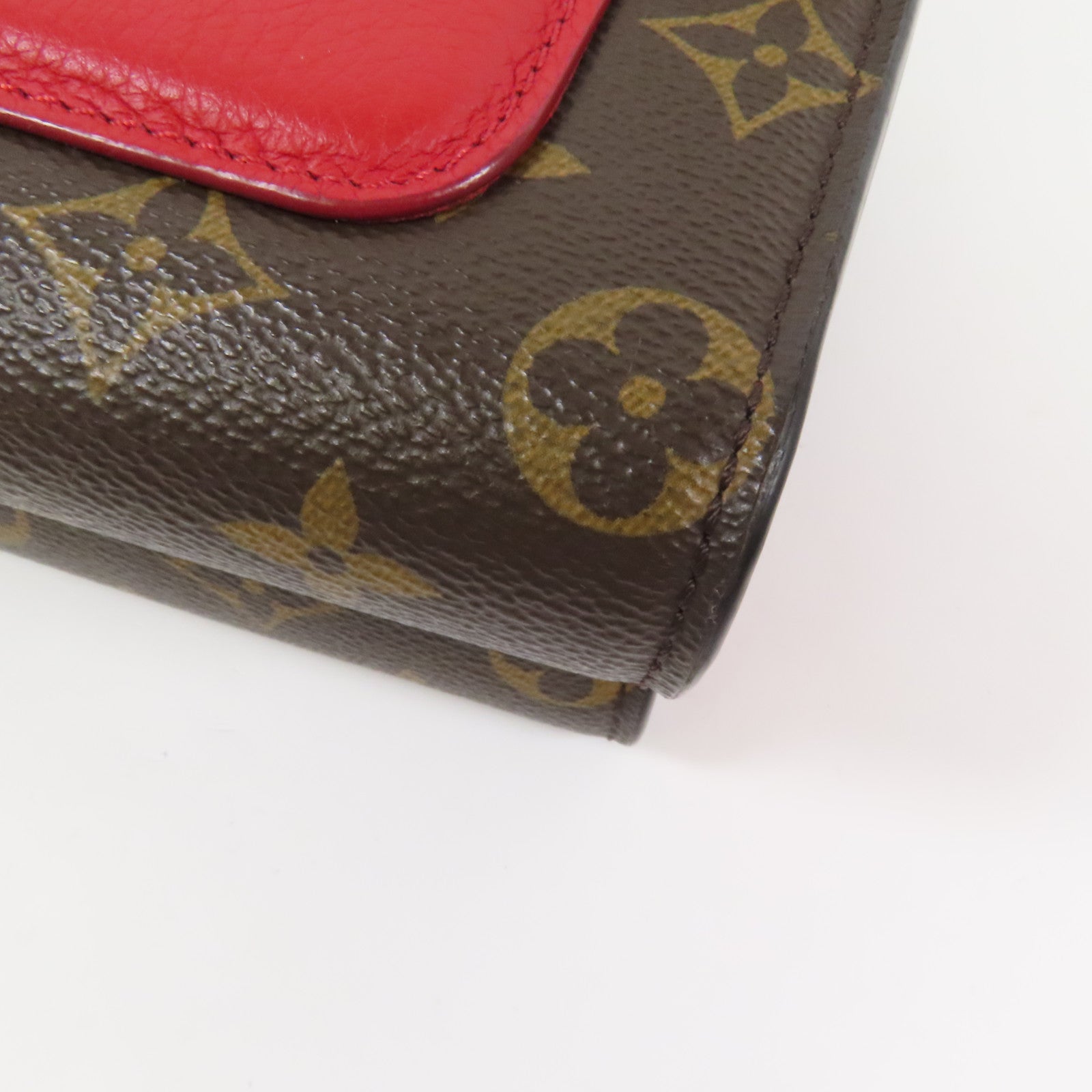 LOUIS VUITTON Monogram Victoire金扣鏈帶肩背袋