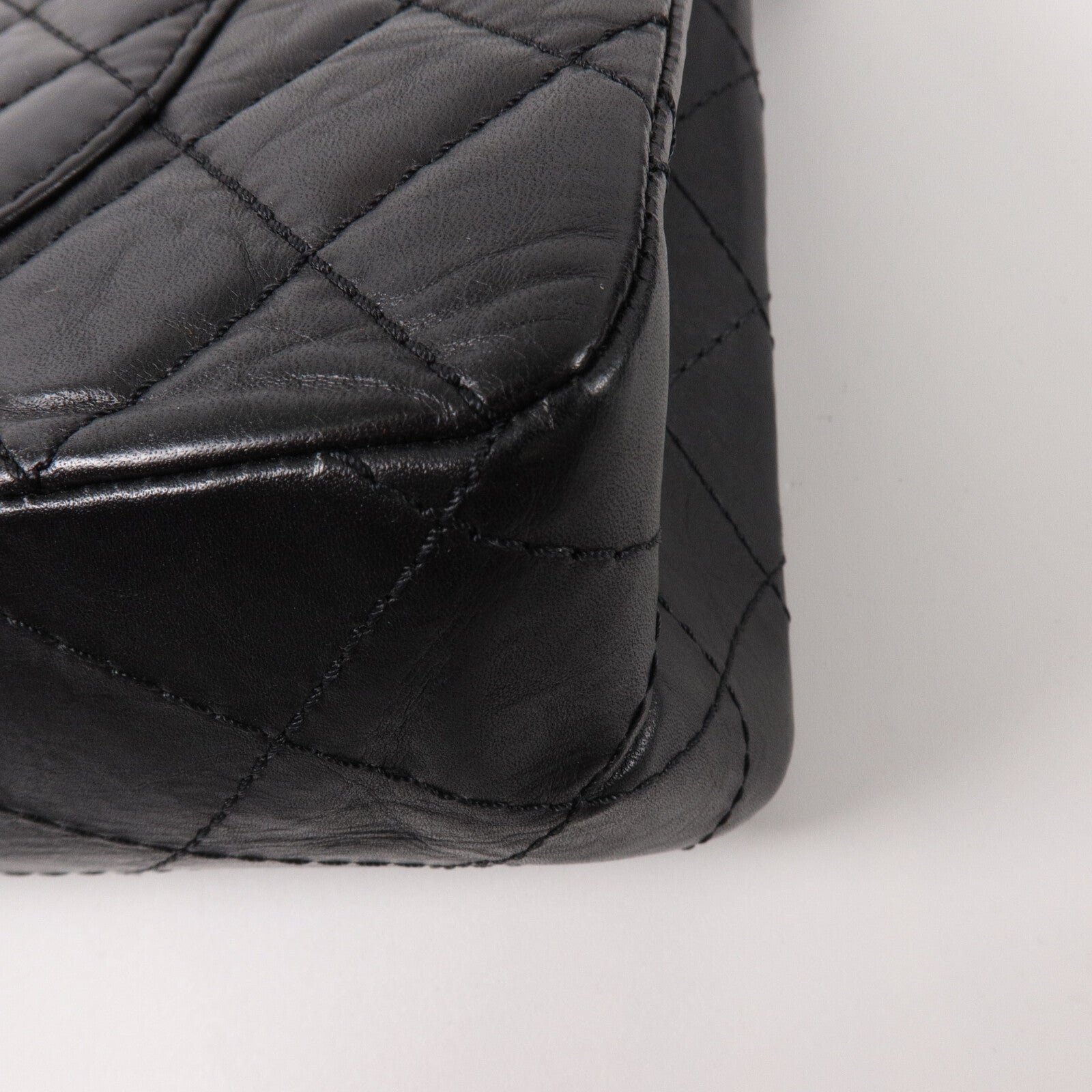 CHANEL 牛皮皮革2.55 Medium鏈帶肩背袋