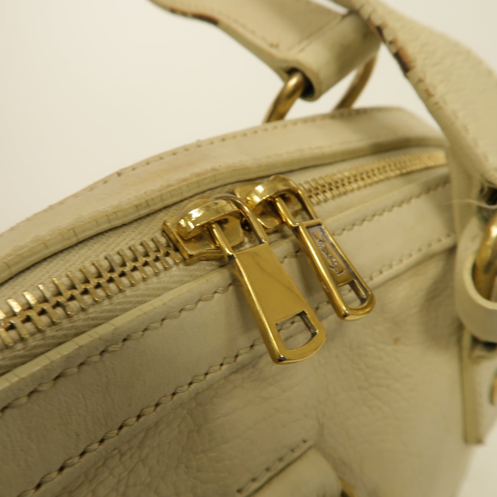 SAINT LAURENT 【激減優惠】牛皮皮革Hand Bag金扣手提袋白色