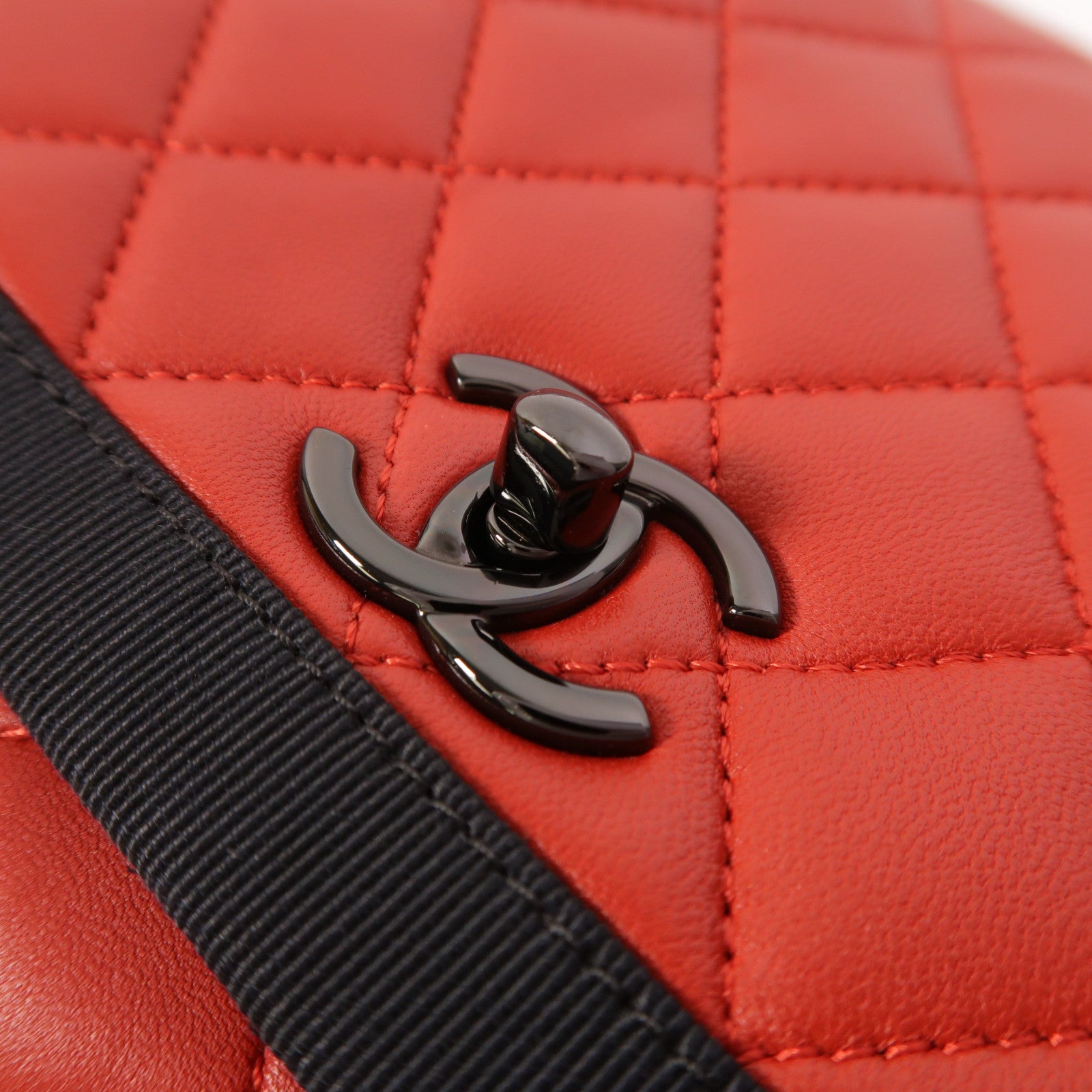 CHANEL 羊皮皮革Chain Shoulder鏈帶肩背袋