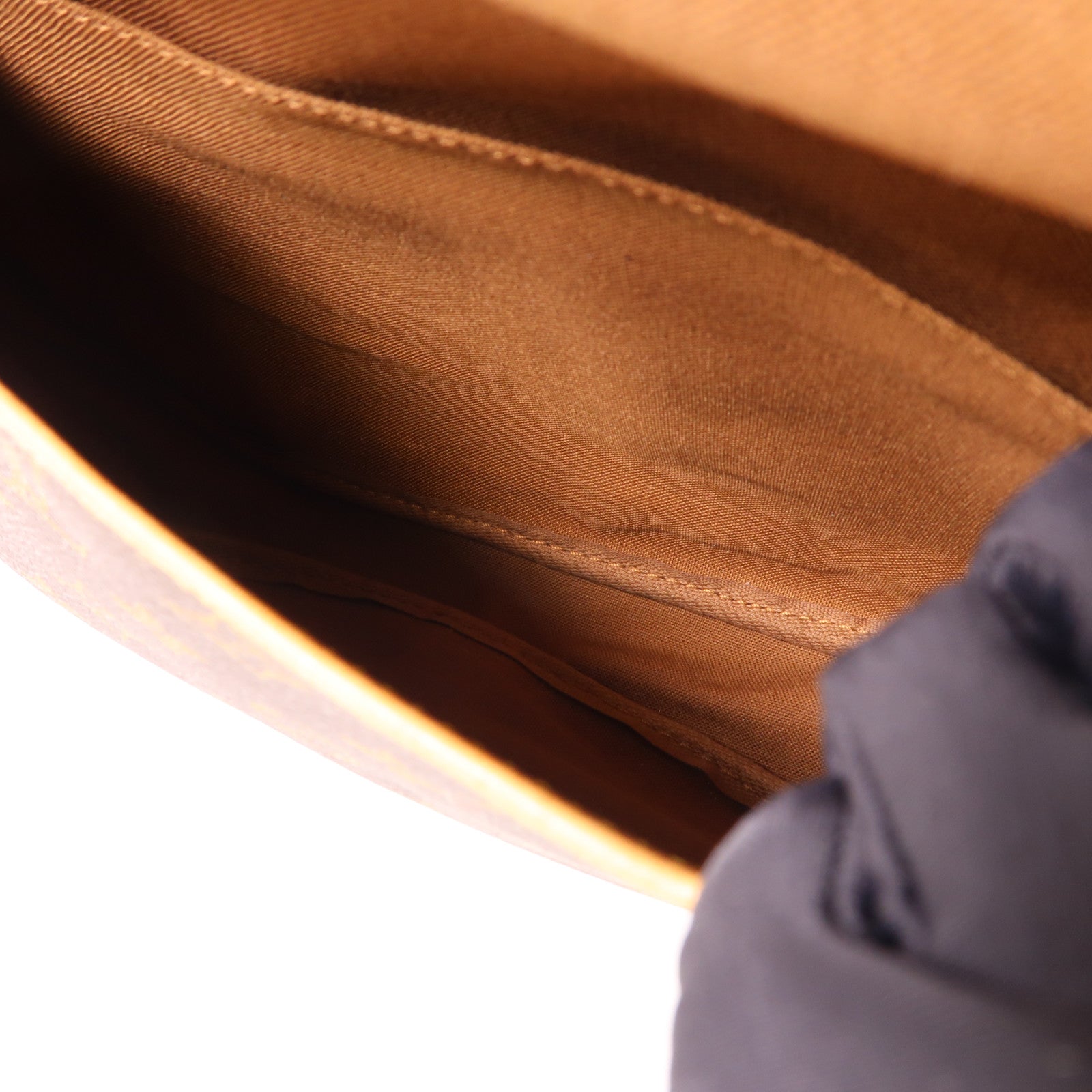 LOUIS VUITTON Monogram Saumur 30金扣肩背袋