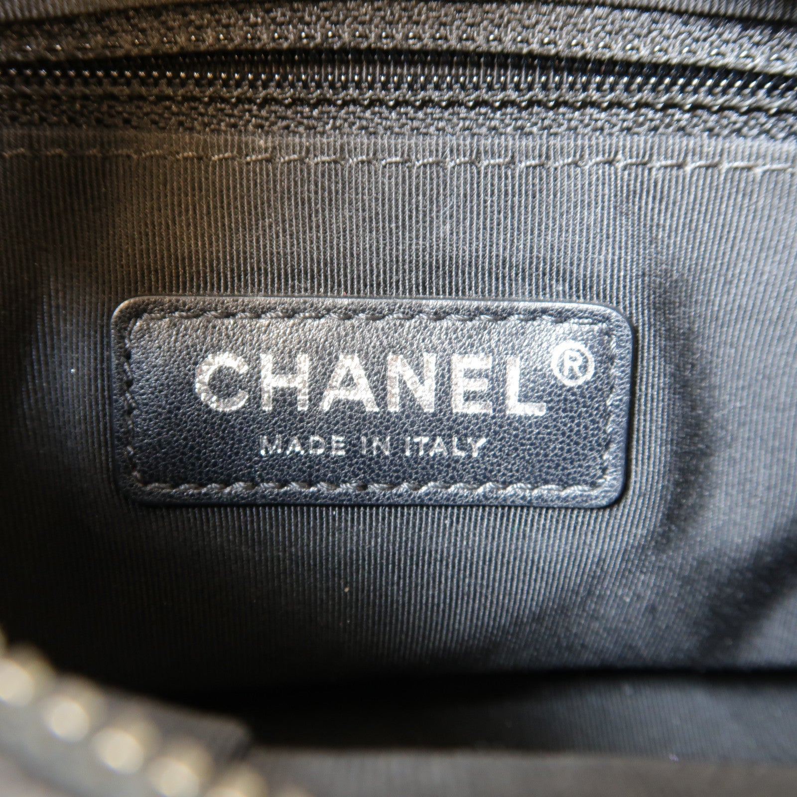 CHANEL 菱格牛皮皮革Gabrielle Small鏈帶肩背袋黑色