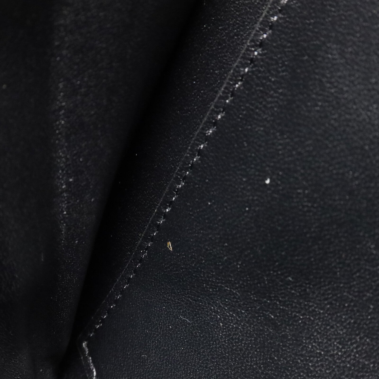 CELINE 牛皮皮革Triomphe Medium肩背袋