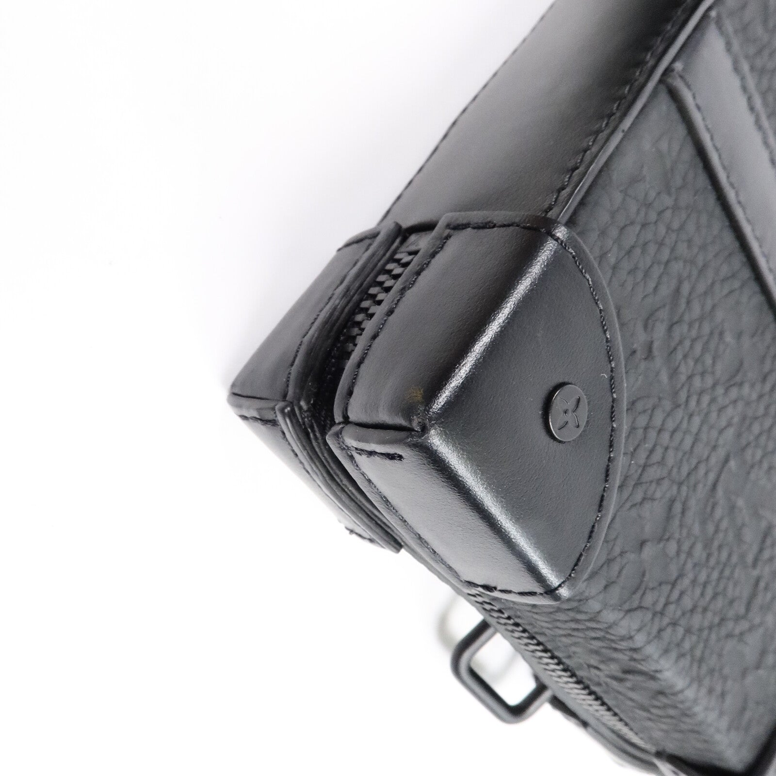 LOUIS VUITTON Monogram Taurillon Soft Trunk肩背袋