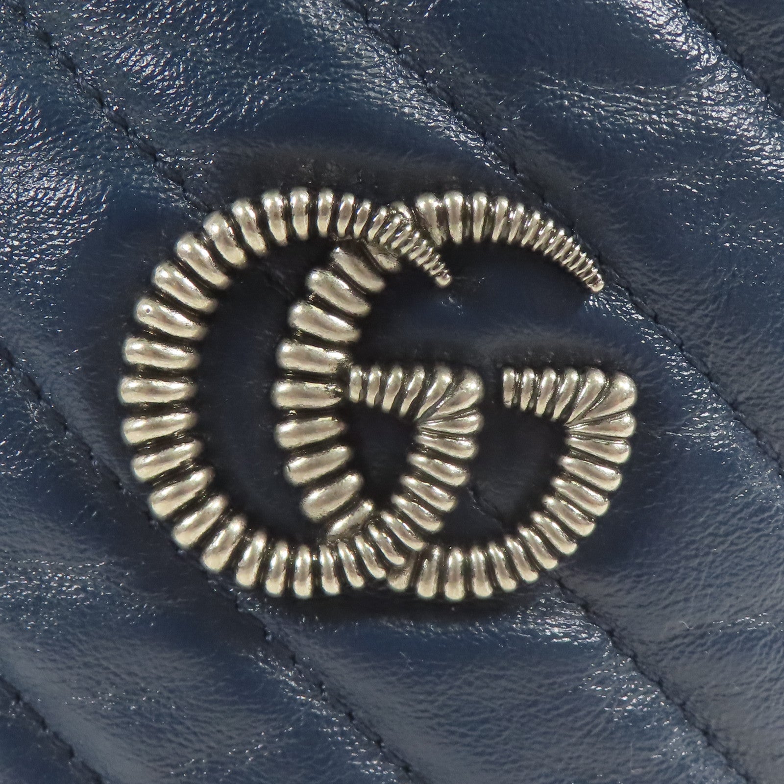 GUCCI 牛皮皮革GG Marmont Bucket銀扣鏈帶肩背袋