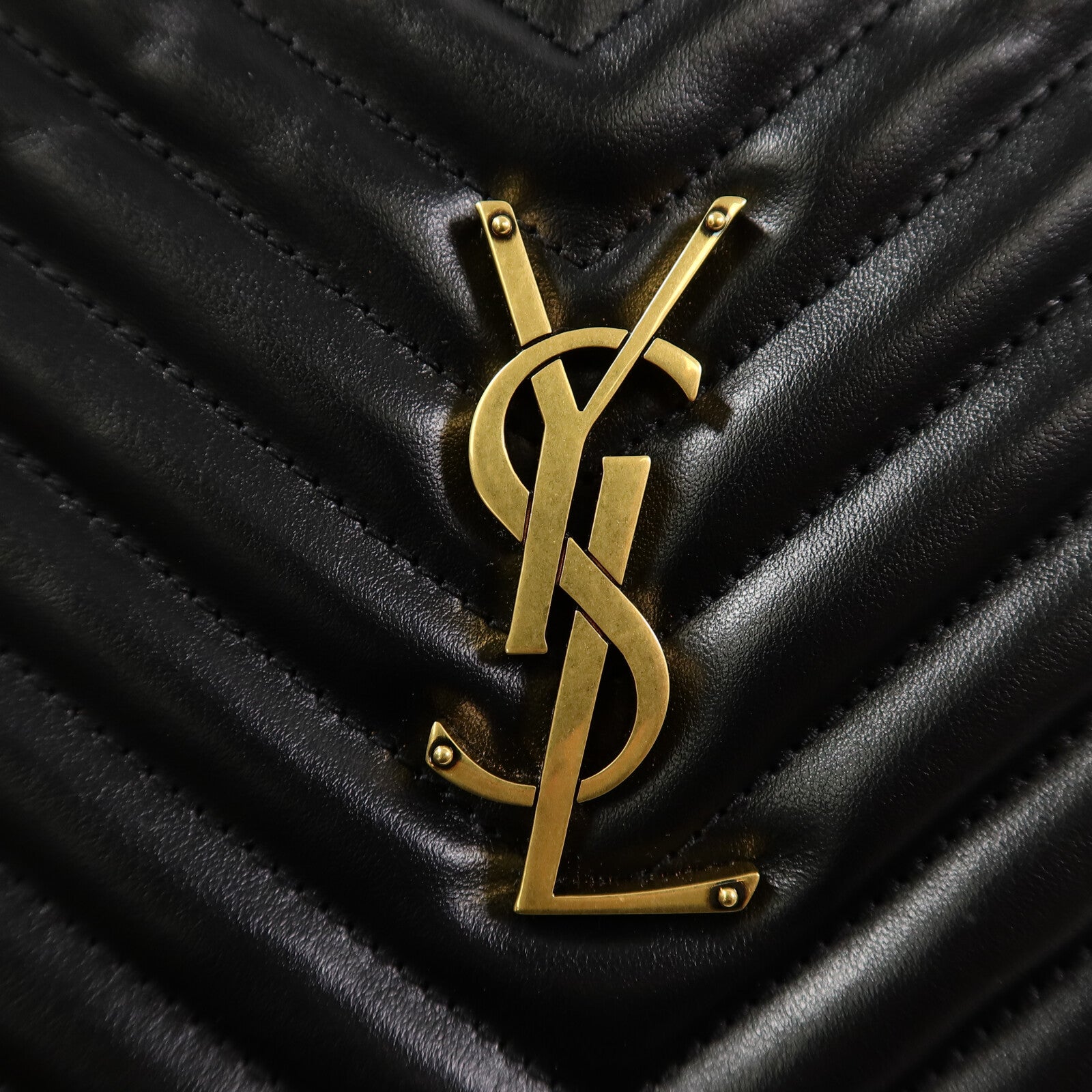 YVES SAINT LAURENT 牛皮皮革Lou Camera Bag肩背袋