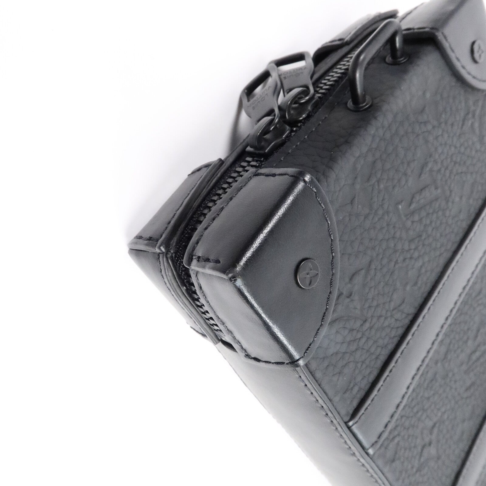 LOUIS VUITTON Monogram Taurillon Soft Trunk肩背袋