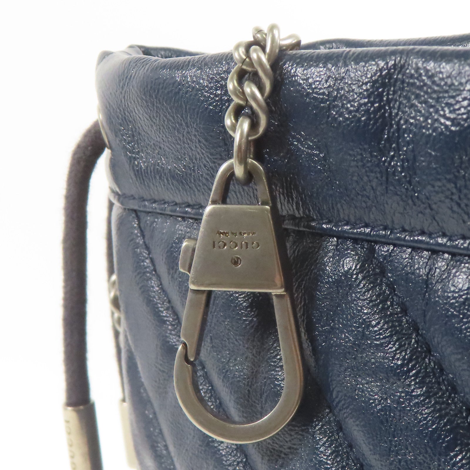 GUCCI 牛皮皮革GG Marmont Bucket銀扣鏈帶肩背袋