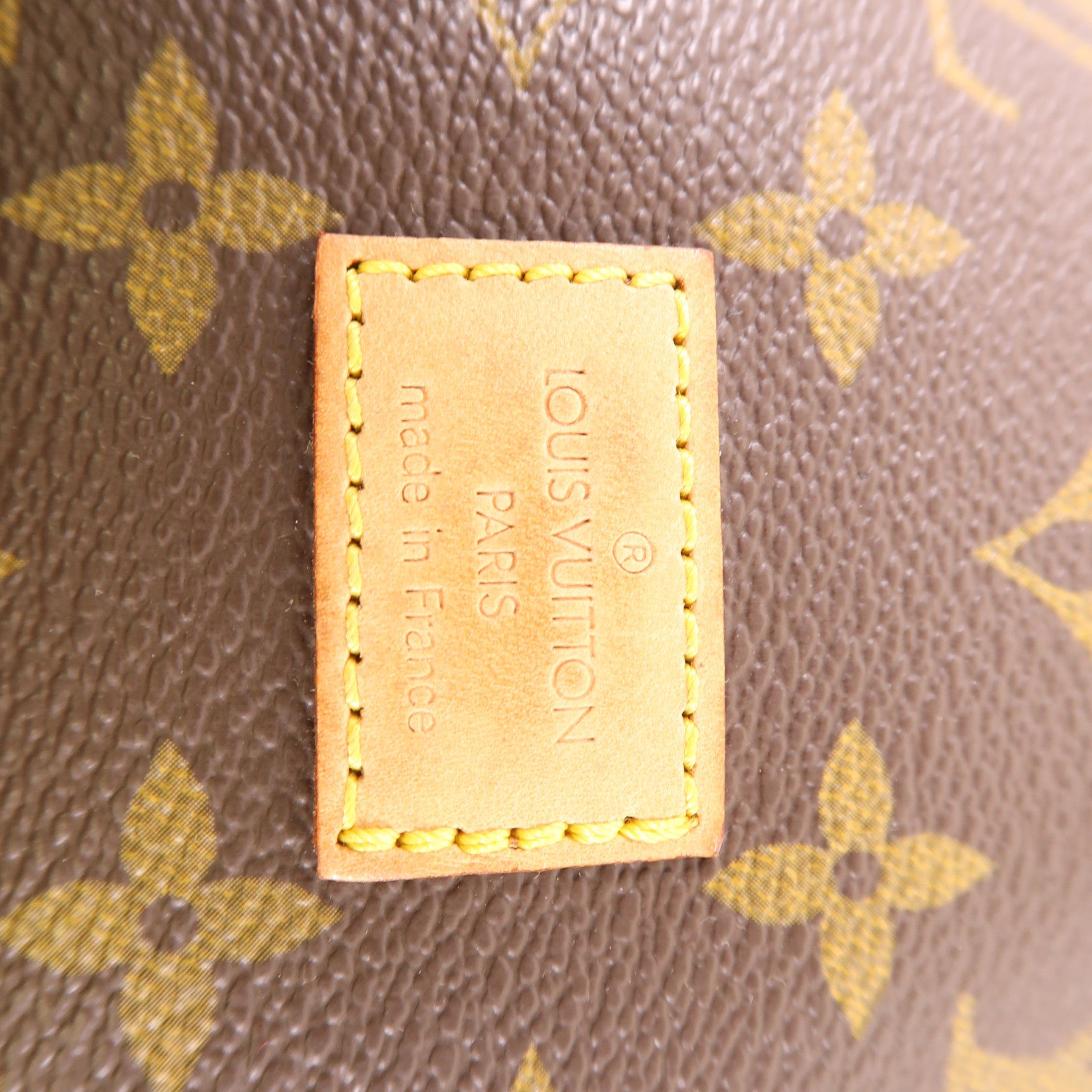 LOUIS VUITTON Monogram Saumur 30金扣肩背袋