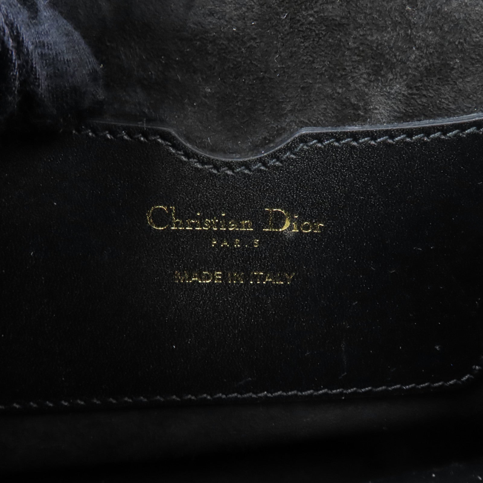 Dior 牛皮皮革Bobby Bag Medium金扣肩背袋黑色– Brand Off Hong Dior 牛皮皮革Bobby Bag Medium金扣肩背袋黑色– Brand Off Hong