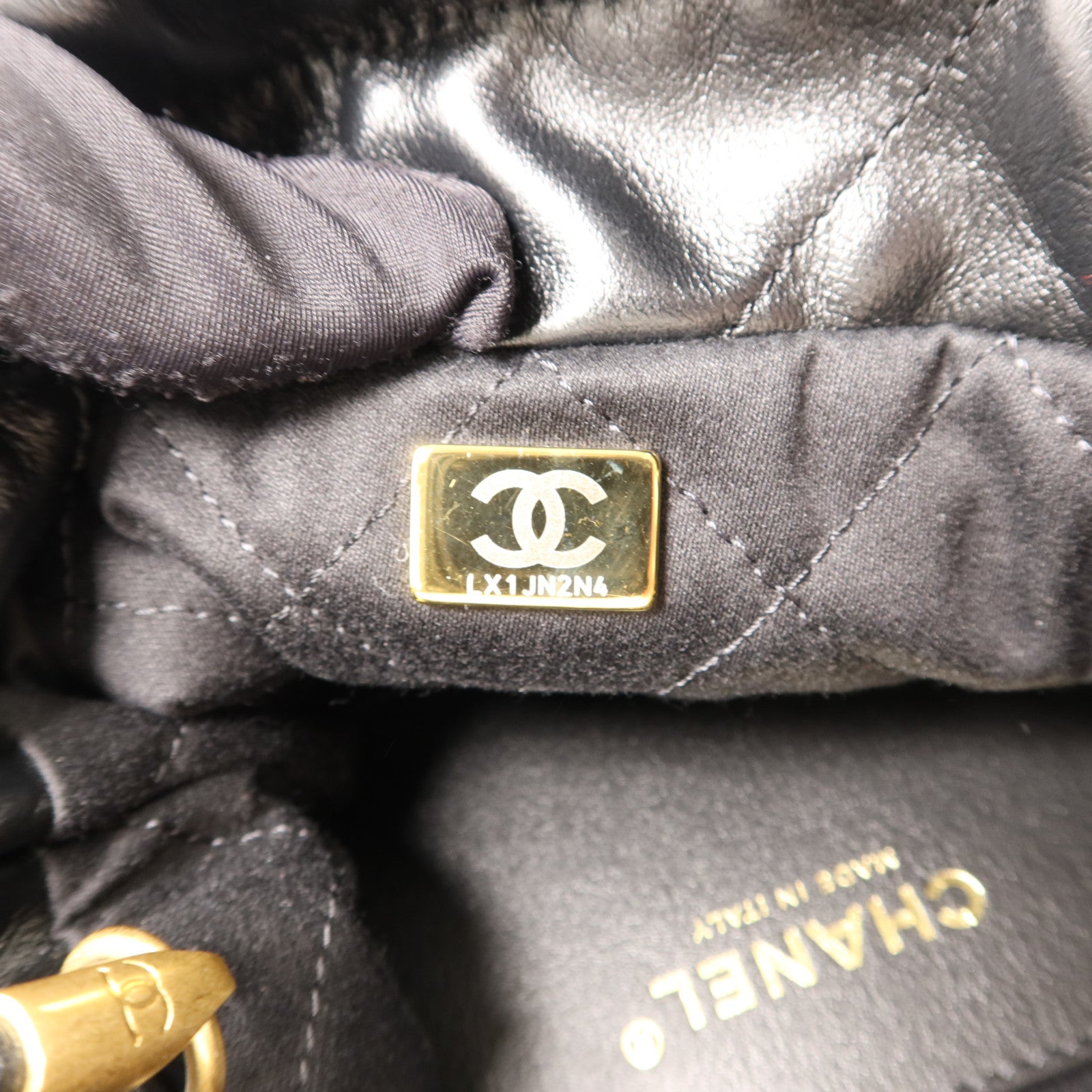 CHANEL 羊皮皮革Mini 22金扣手挽肩背兩用袋