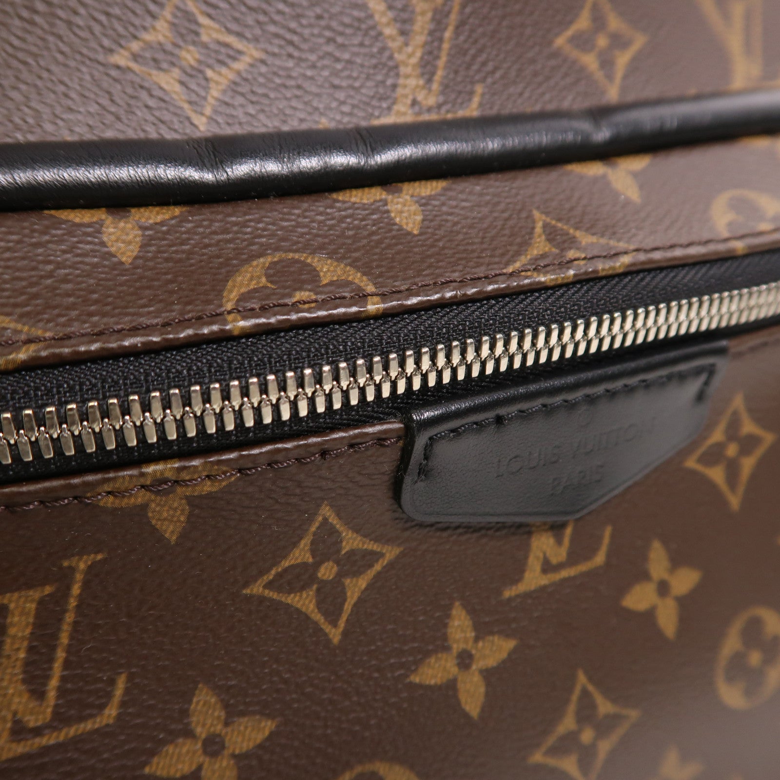 LOUIS VUITTON 【激減優惠】Monogram Josh Backpack銀扣背包
