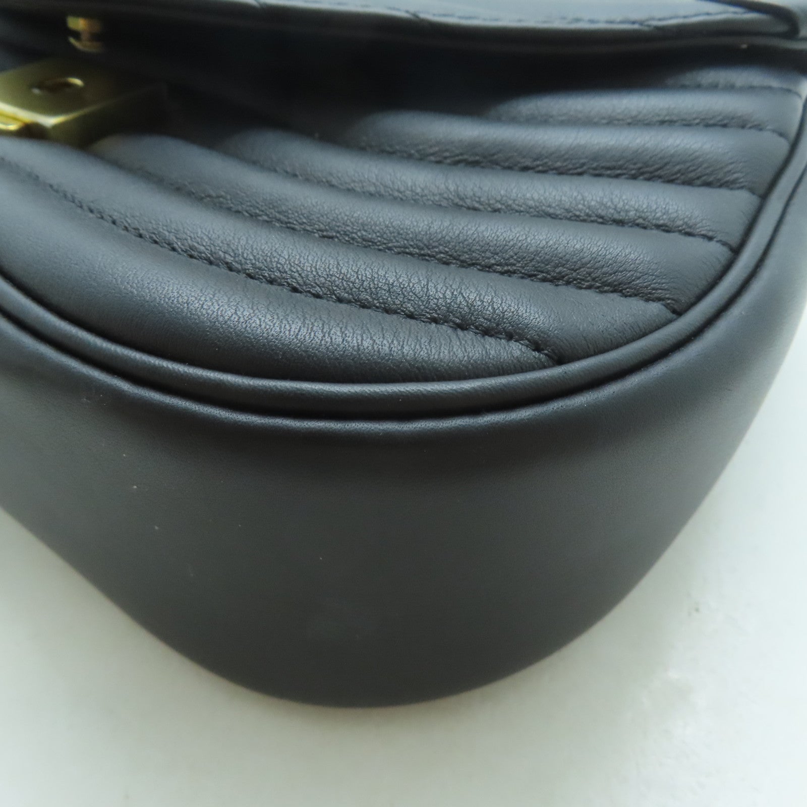 LOUIS VUITTON 牛皮皮革New Wave金扣鏈帶手挽肩背兩用袋黑色