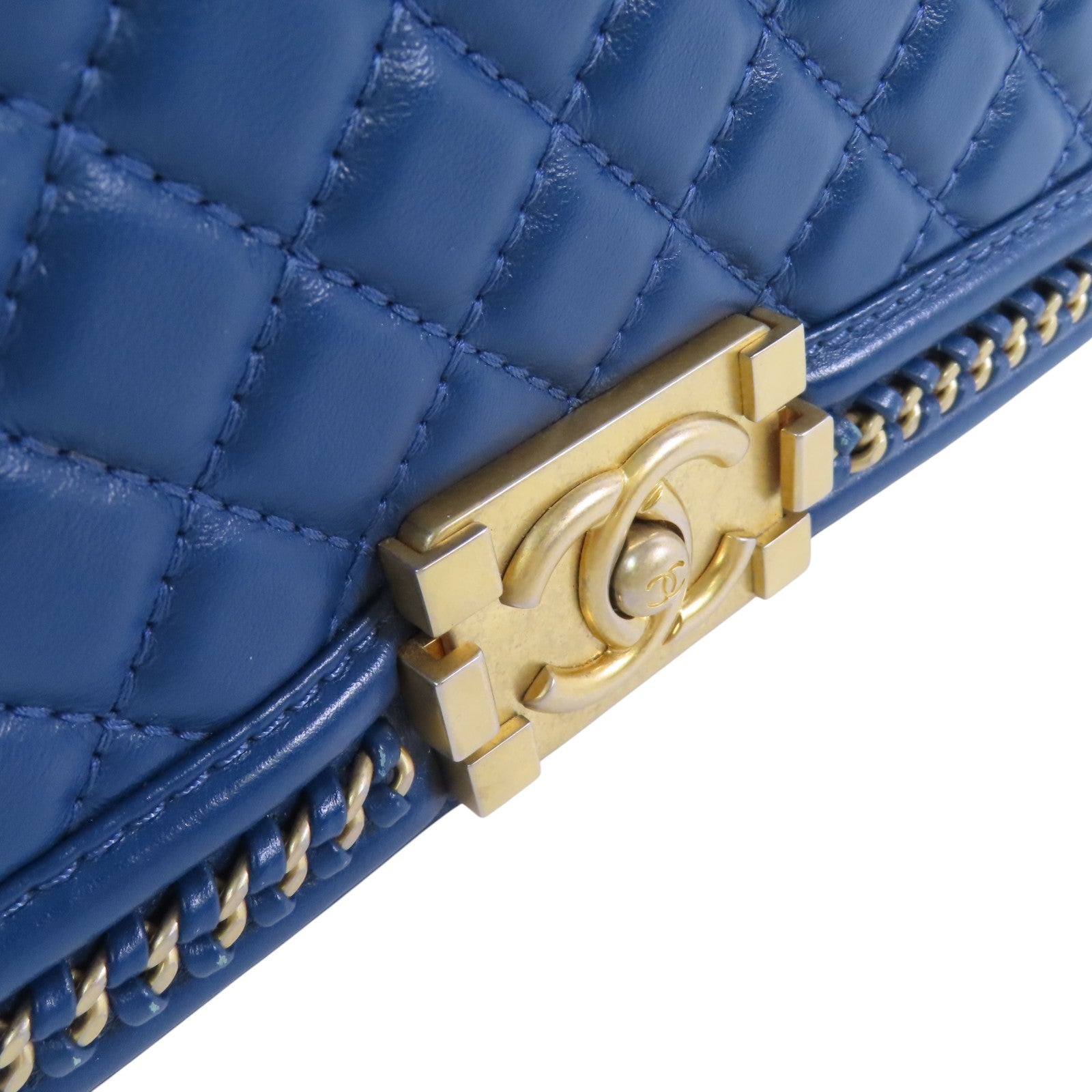 CHANEL 羊皮皮革Boy 25 With Handel金扣鏈帶肩背袋