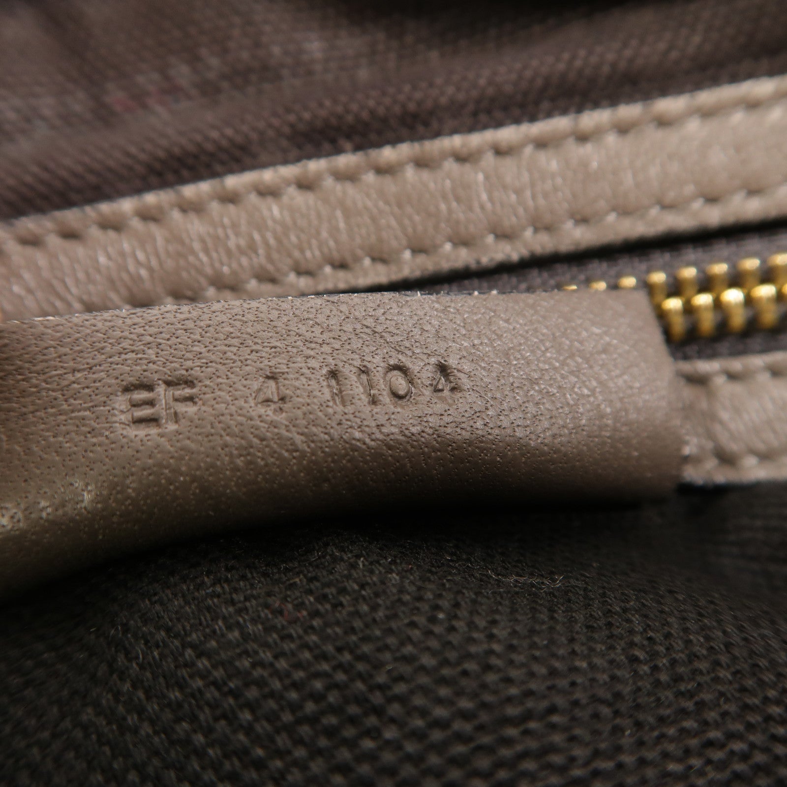 GIVENCHY 牛皮皮革Pandora Medium手挽肩背兩用袋
