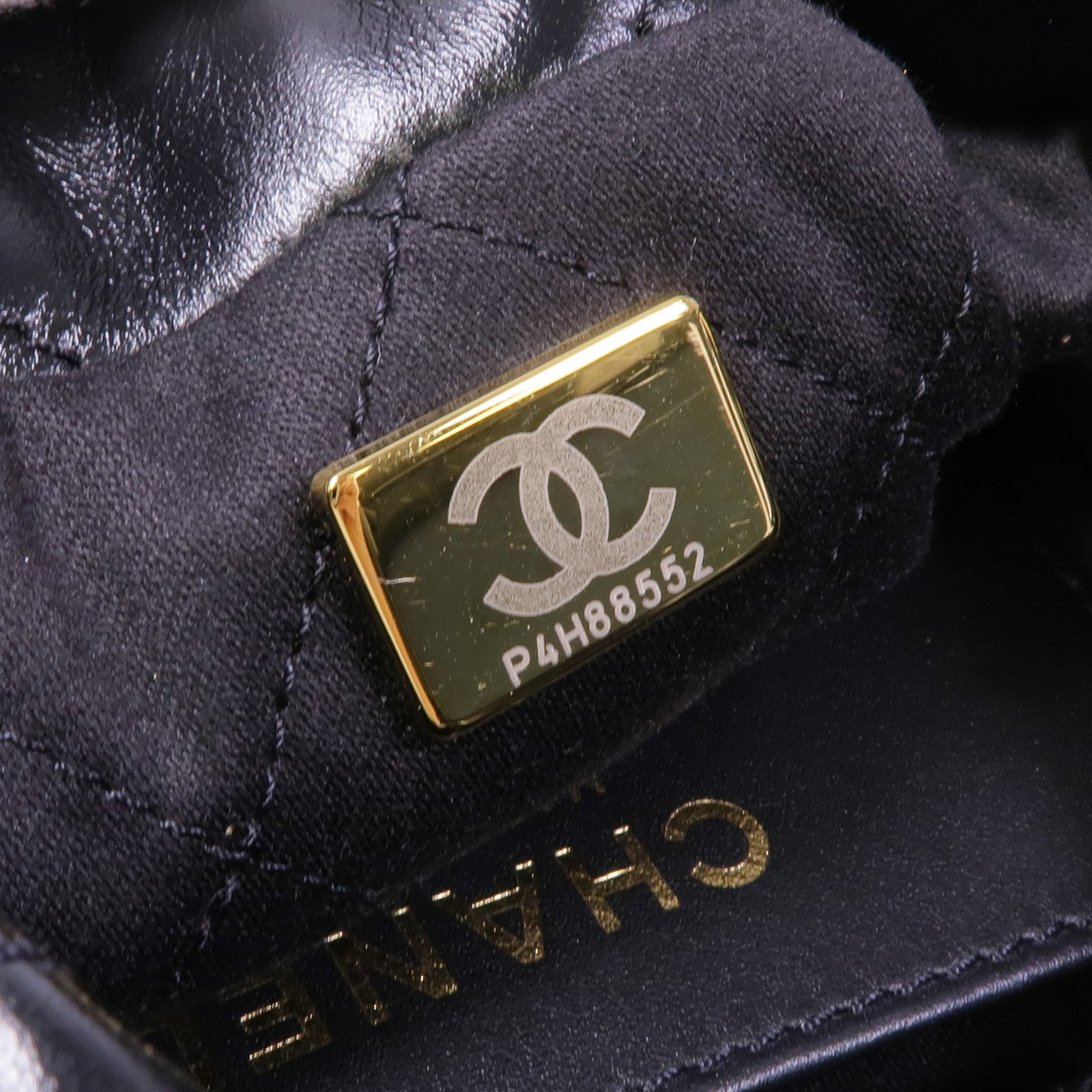 CHANEL 牛皮皮革Chanel 22 Mini金扣鏈帶手挽肩背兩用袋