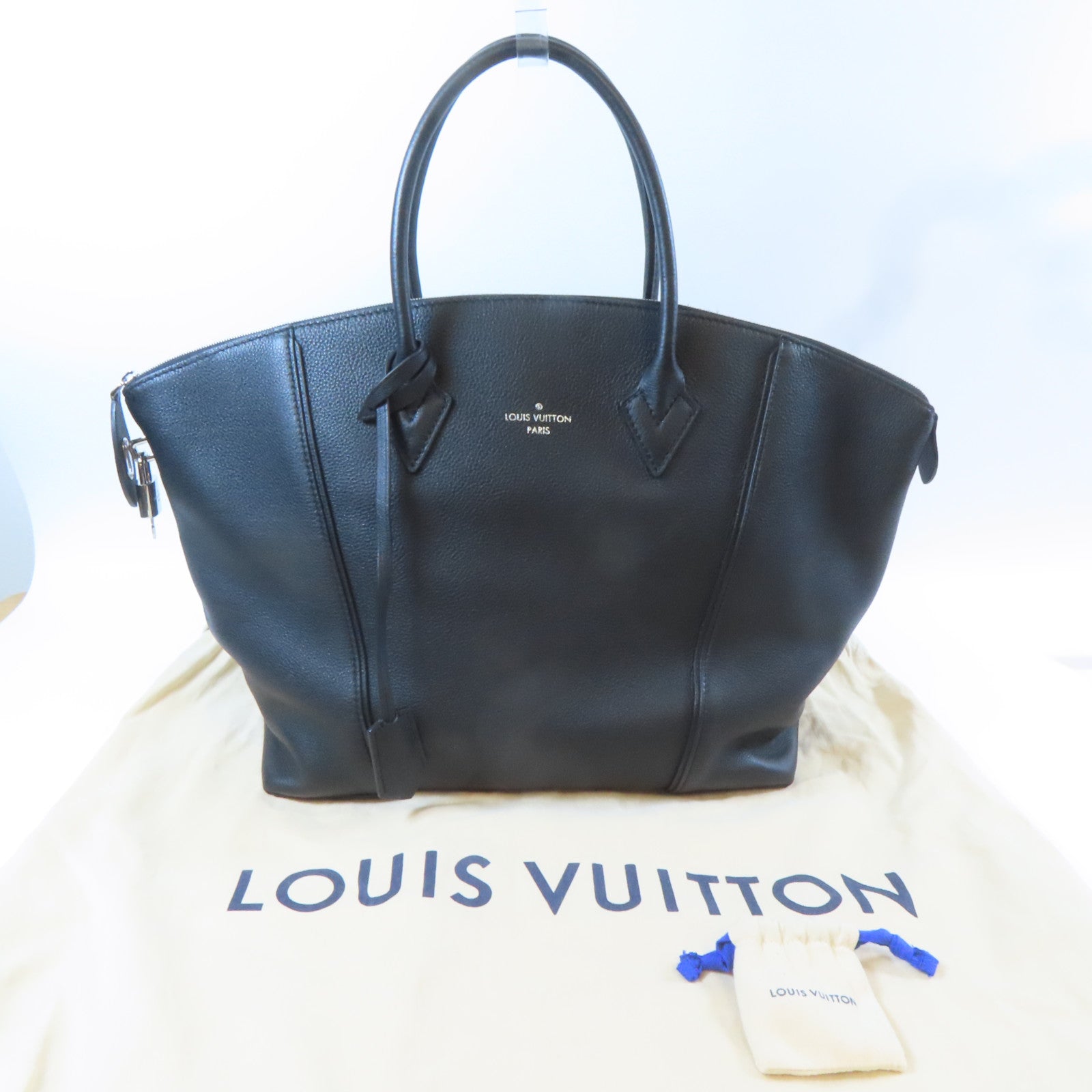 LOUIS VUITTON 【激減優惠】牛皮皮革Lockit MM銀扣手挽袋黑色