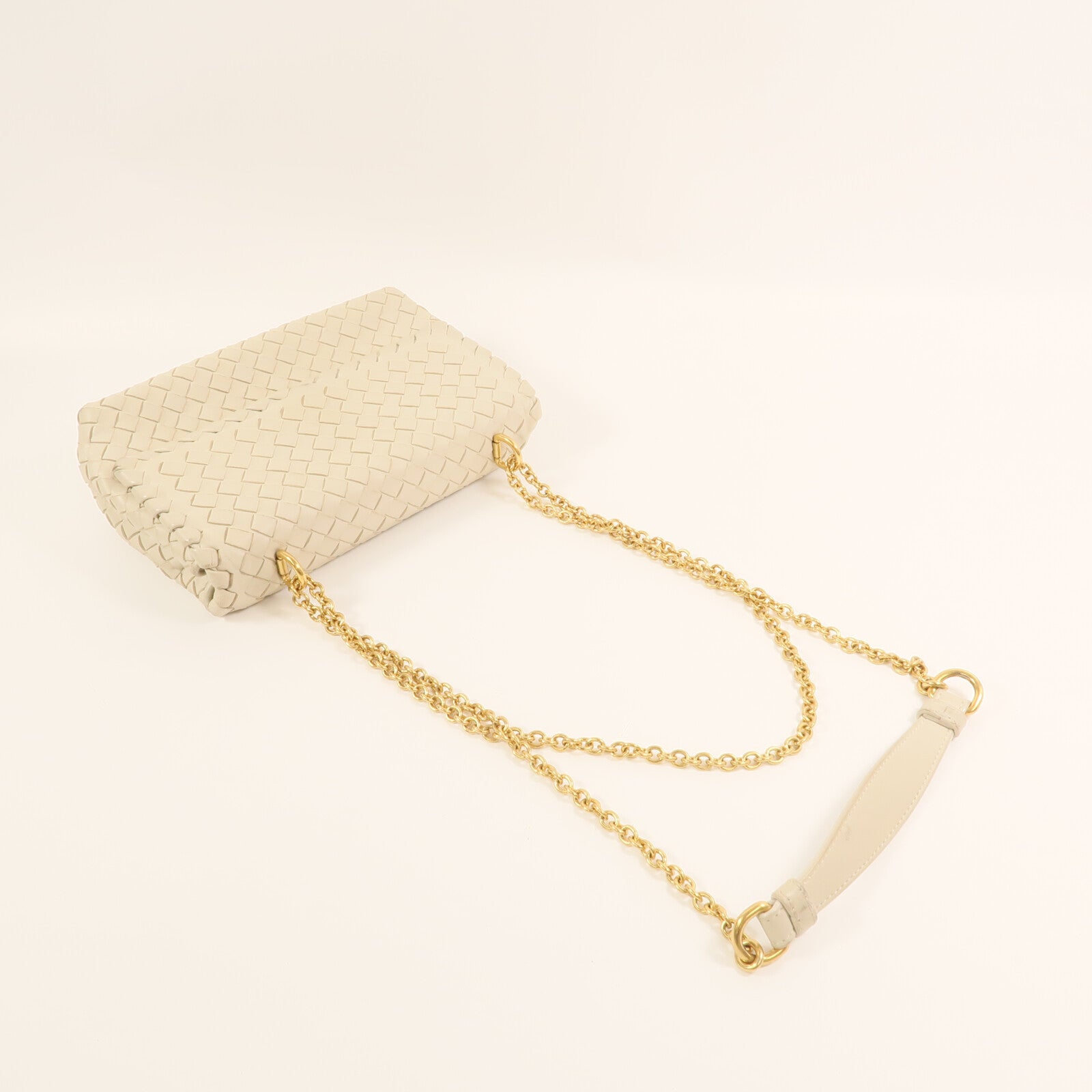 BOTTEGA VENETA 羊皮皮革Second Bag金扣鏈帶肩背袋