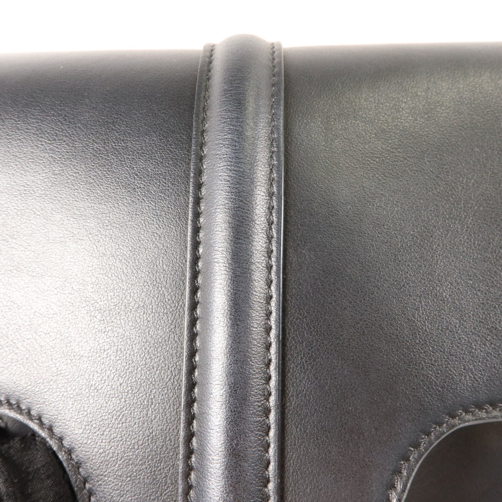 CELINE 牛皮皮革Soft 16 Small肩背袋