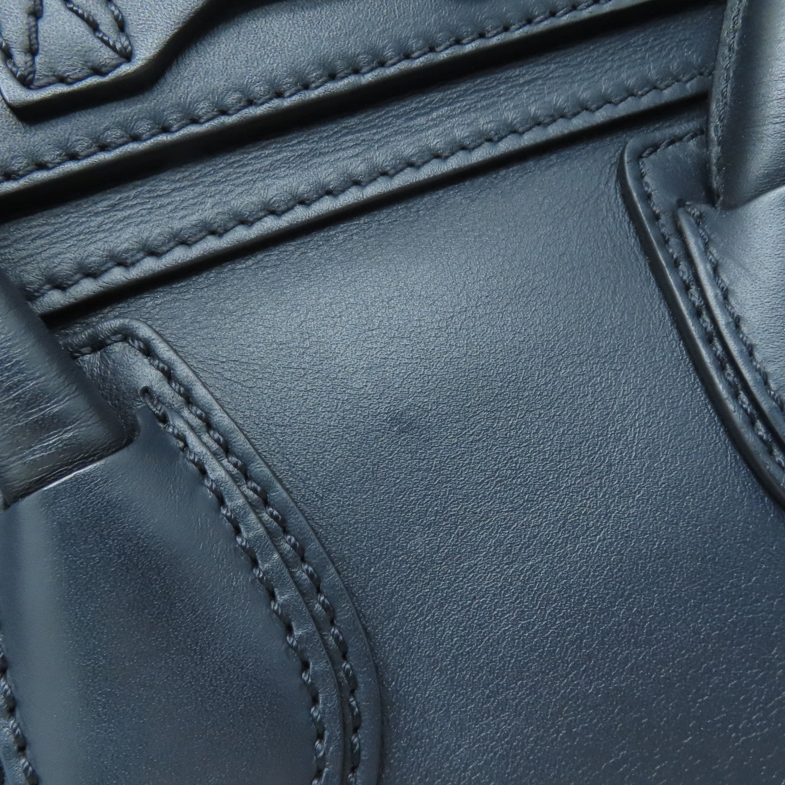 CELINE 牛皮皮革Micro Luggage金扣手挽袋深藍色