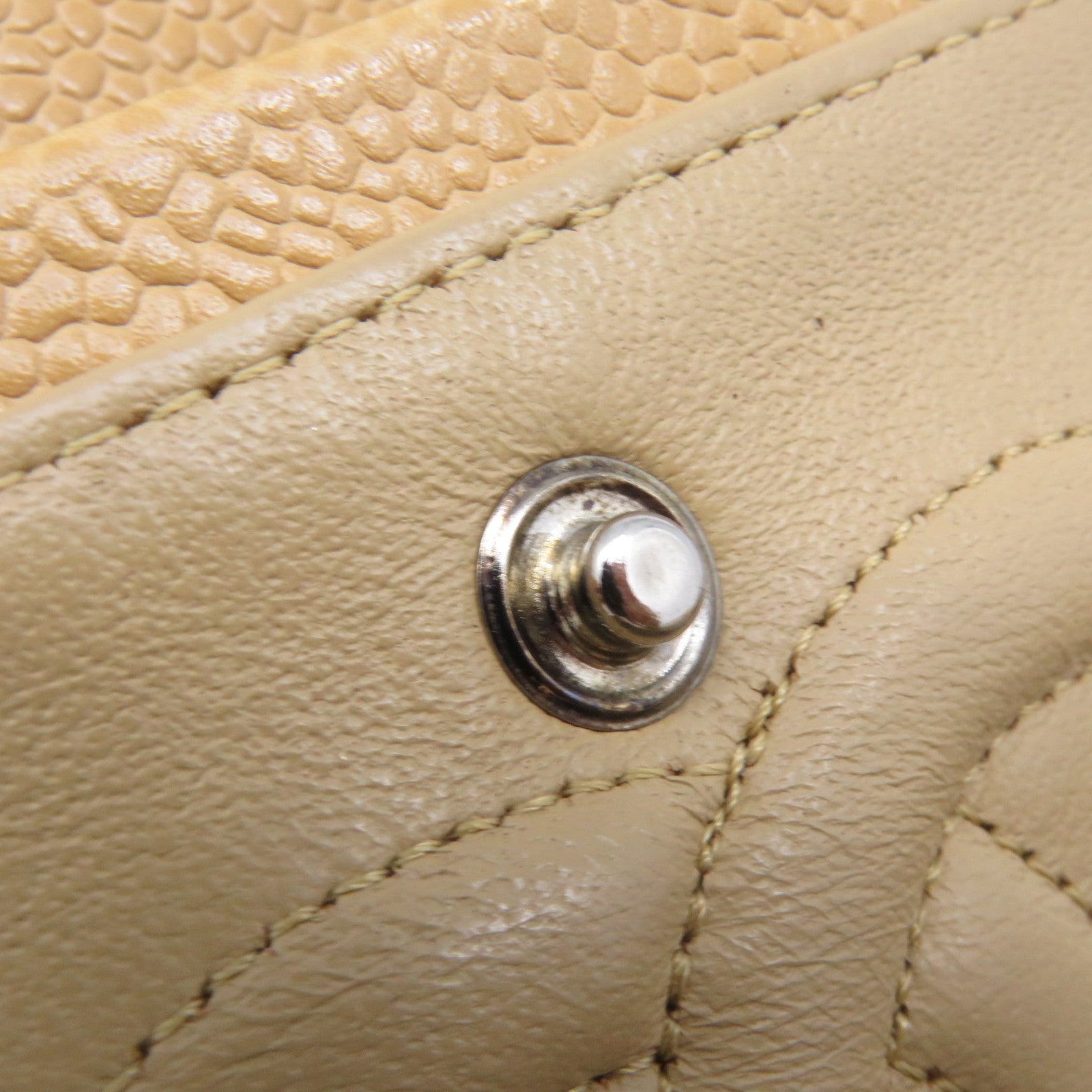 CHANEL Rhombus Caviar Leather Classic Chain Shoulder Bag Silver Buckle Chain Belt Shoulder Bag Light Brown