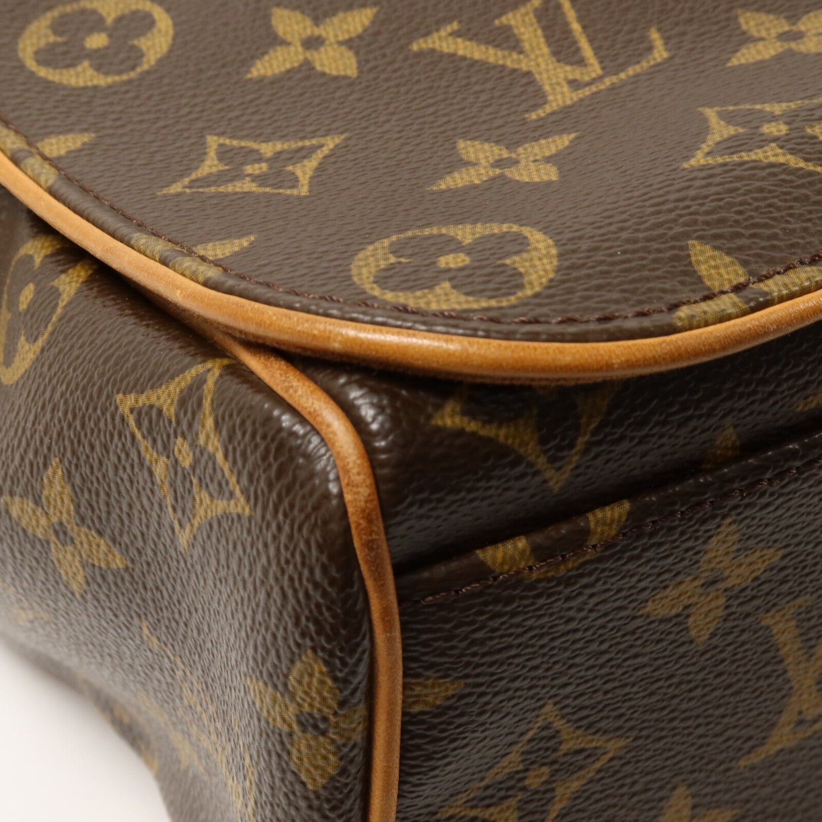 LOUIS VUITTON Monogram Abbesses肩背袋