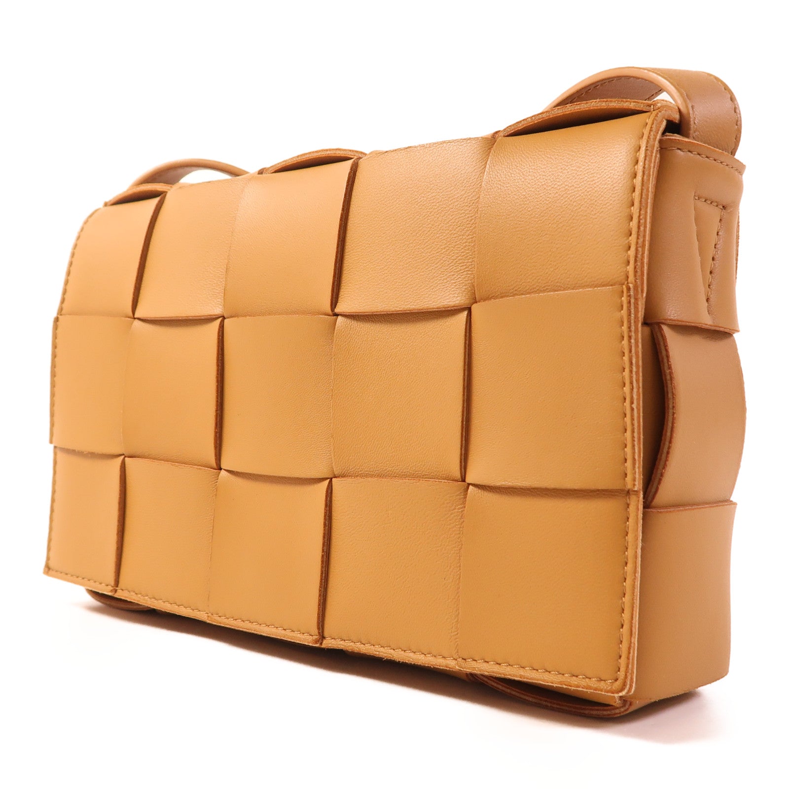 BOTTEGA VENETA 羊皮皮革Cassette金扣肩背袋