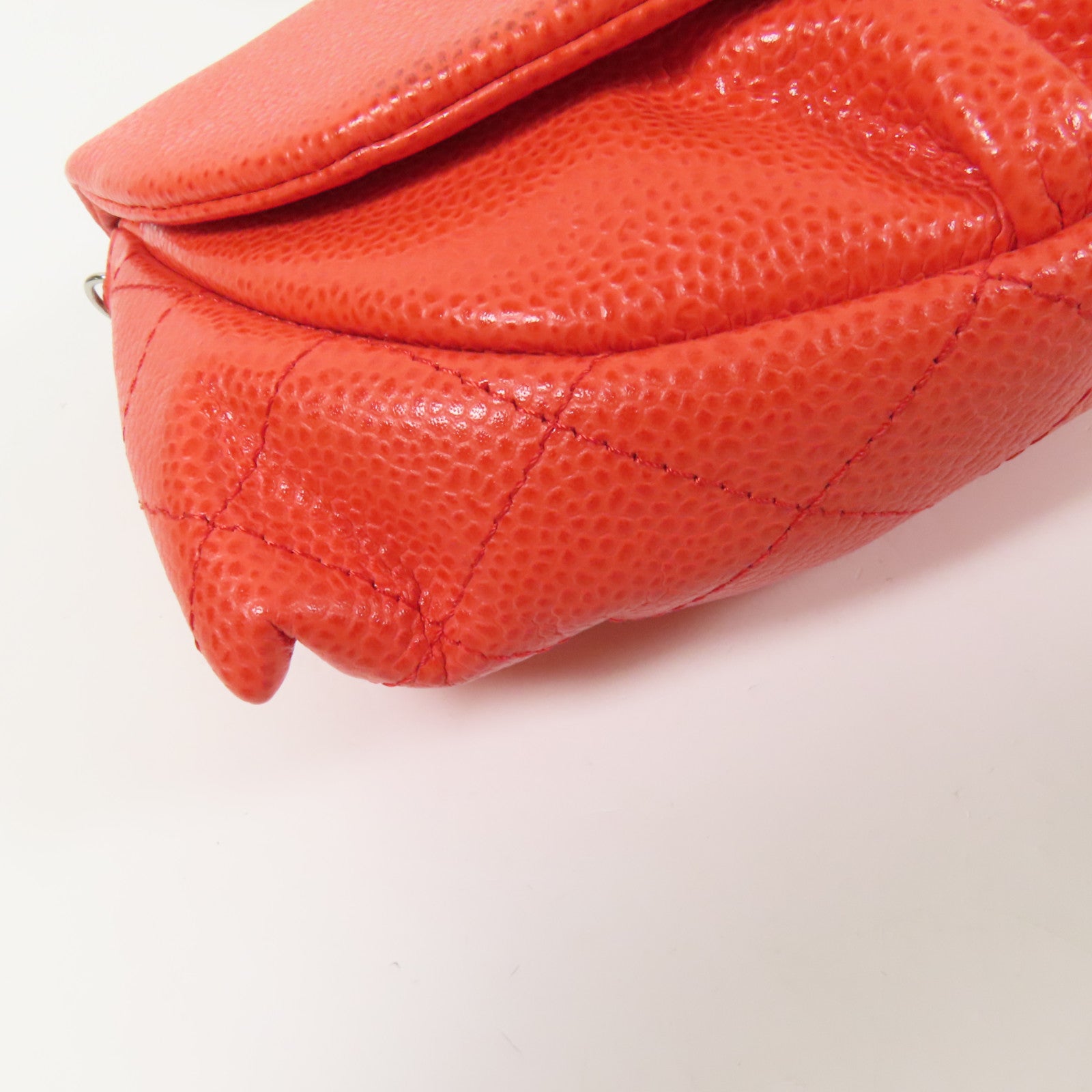 CHANEL 牛皮皮革Chain Wallet銀扣肩背袋