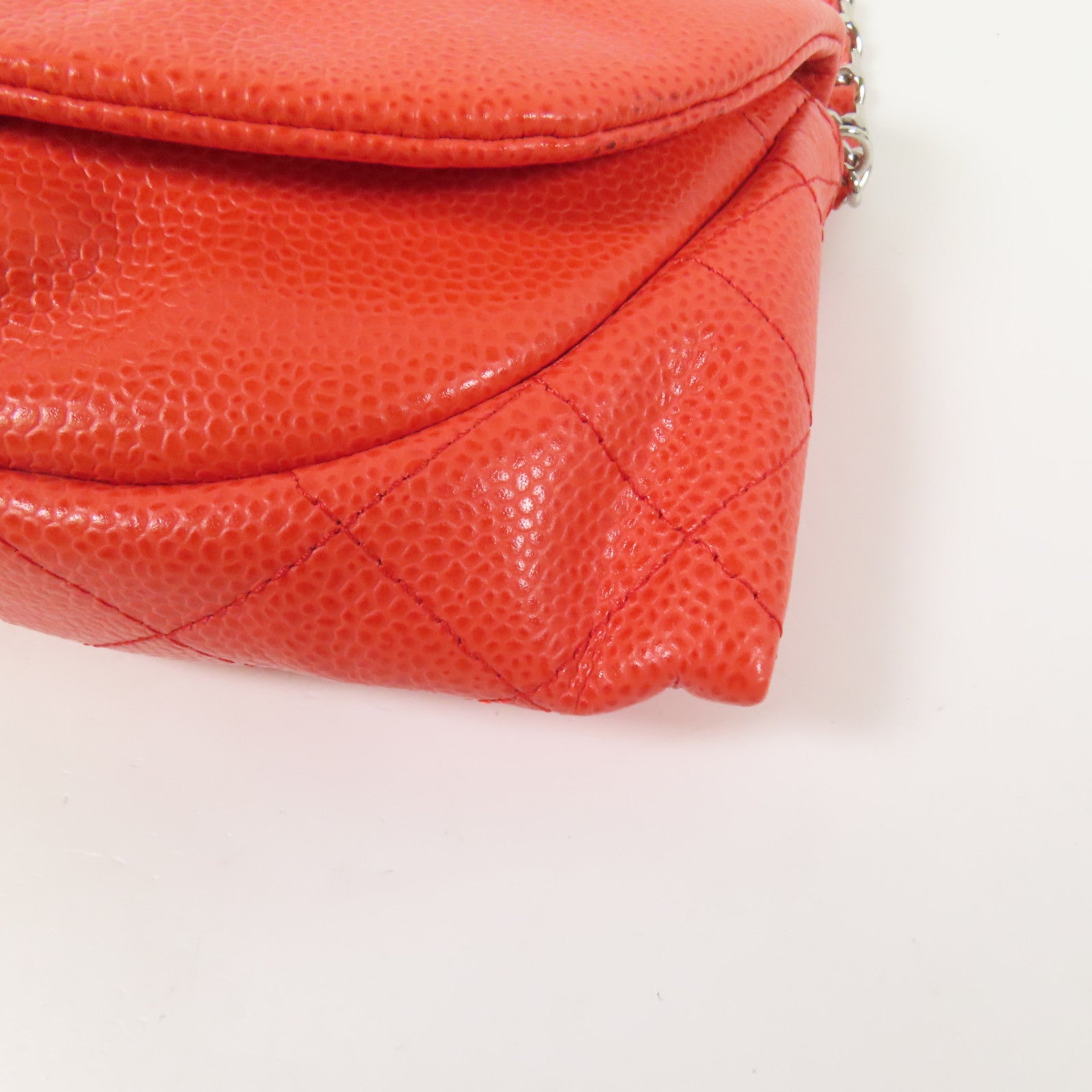 CHANEL 牛皮皮革Chain Wallet銀扣肩背袋