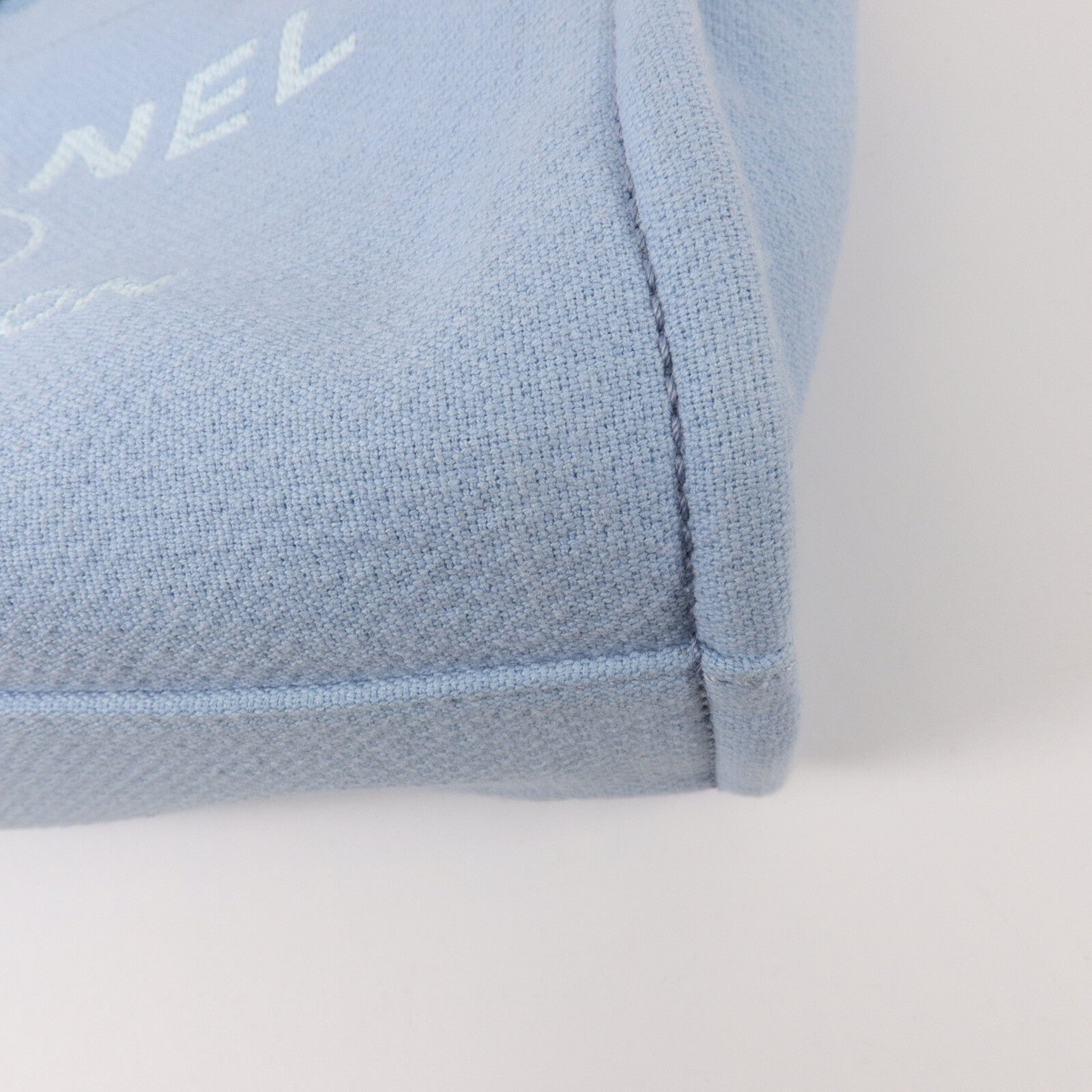 CHANEL 帆布Deauville Tote鏈帶手挽肩背兩用袋