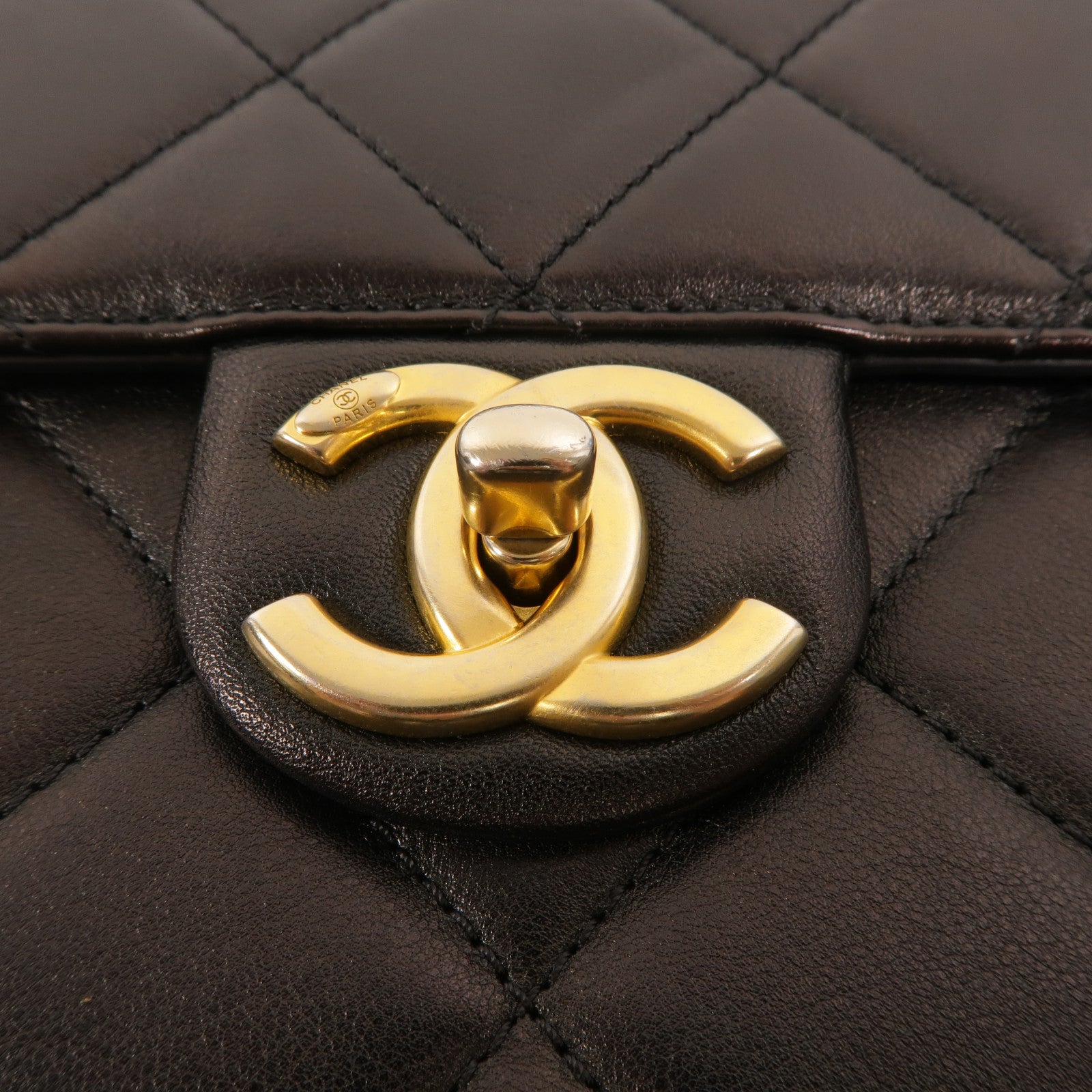 CHANEL 牛皮皮革Chain Shoulder鏈帶肩背袋