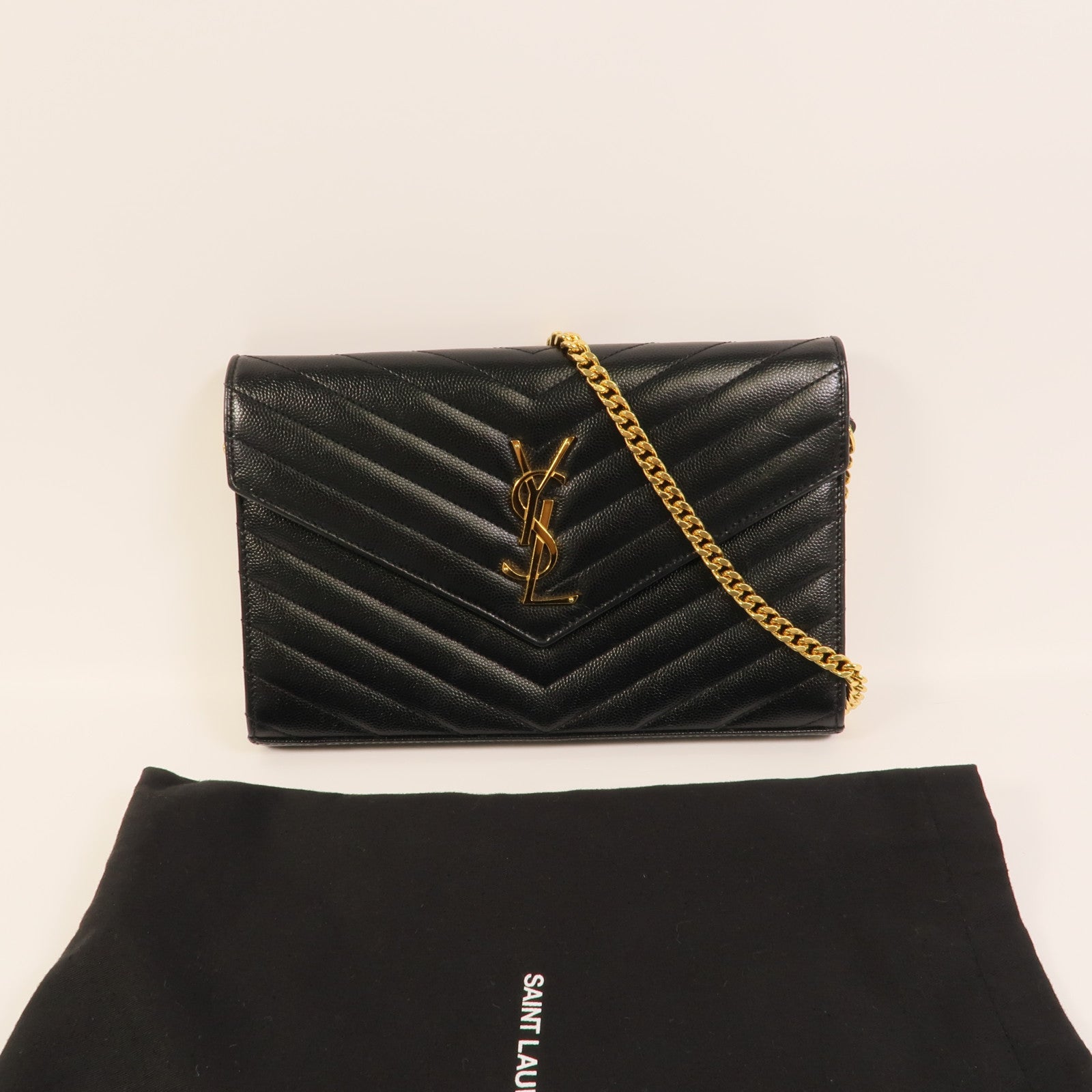 SAINT LAURENT 牛皮皮革Cassandre Envelope鏈帶肩背袋