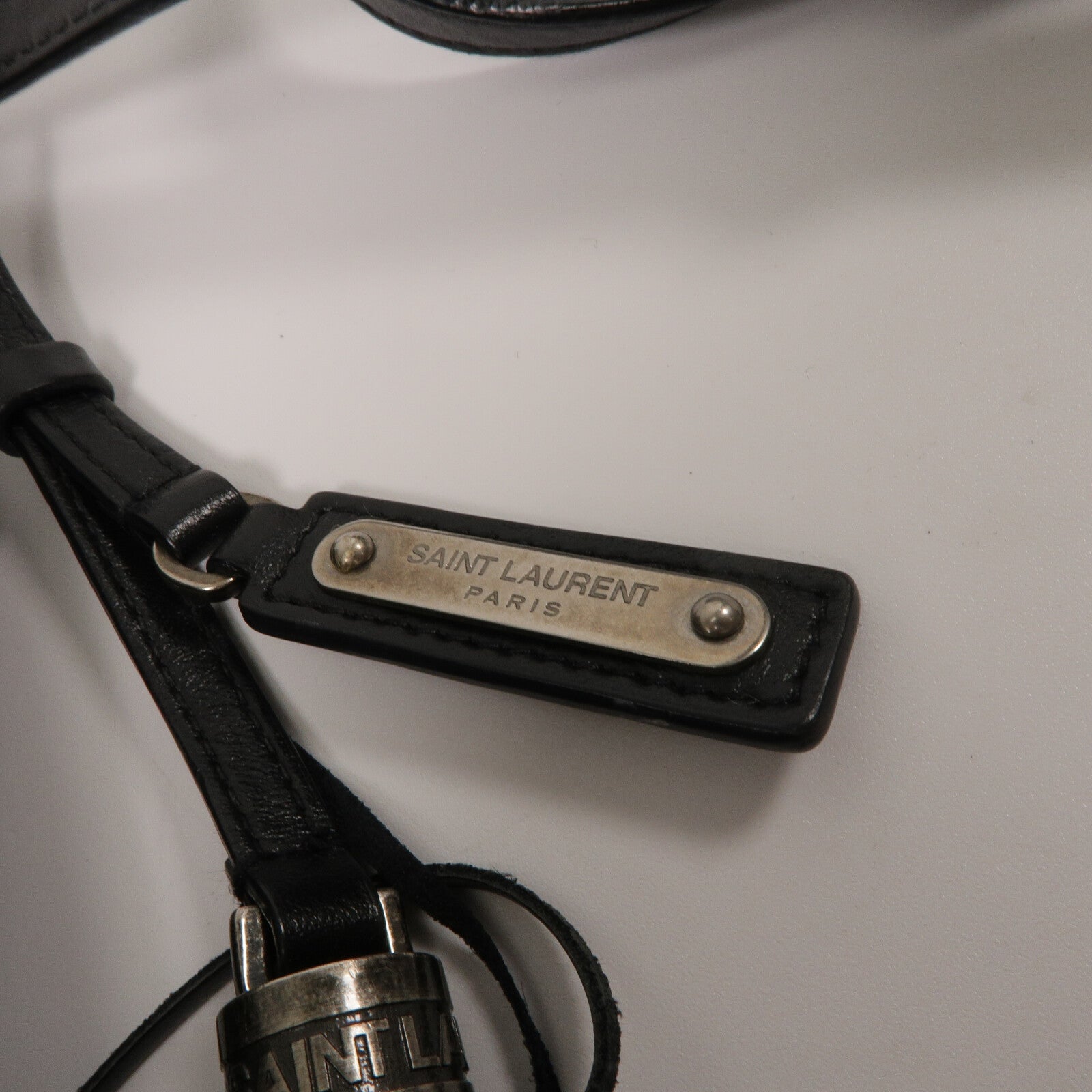 YVES SAINT LAURENT 牛皮皮革Lou Camera Bag肩背袋