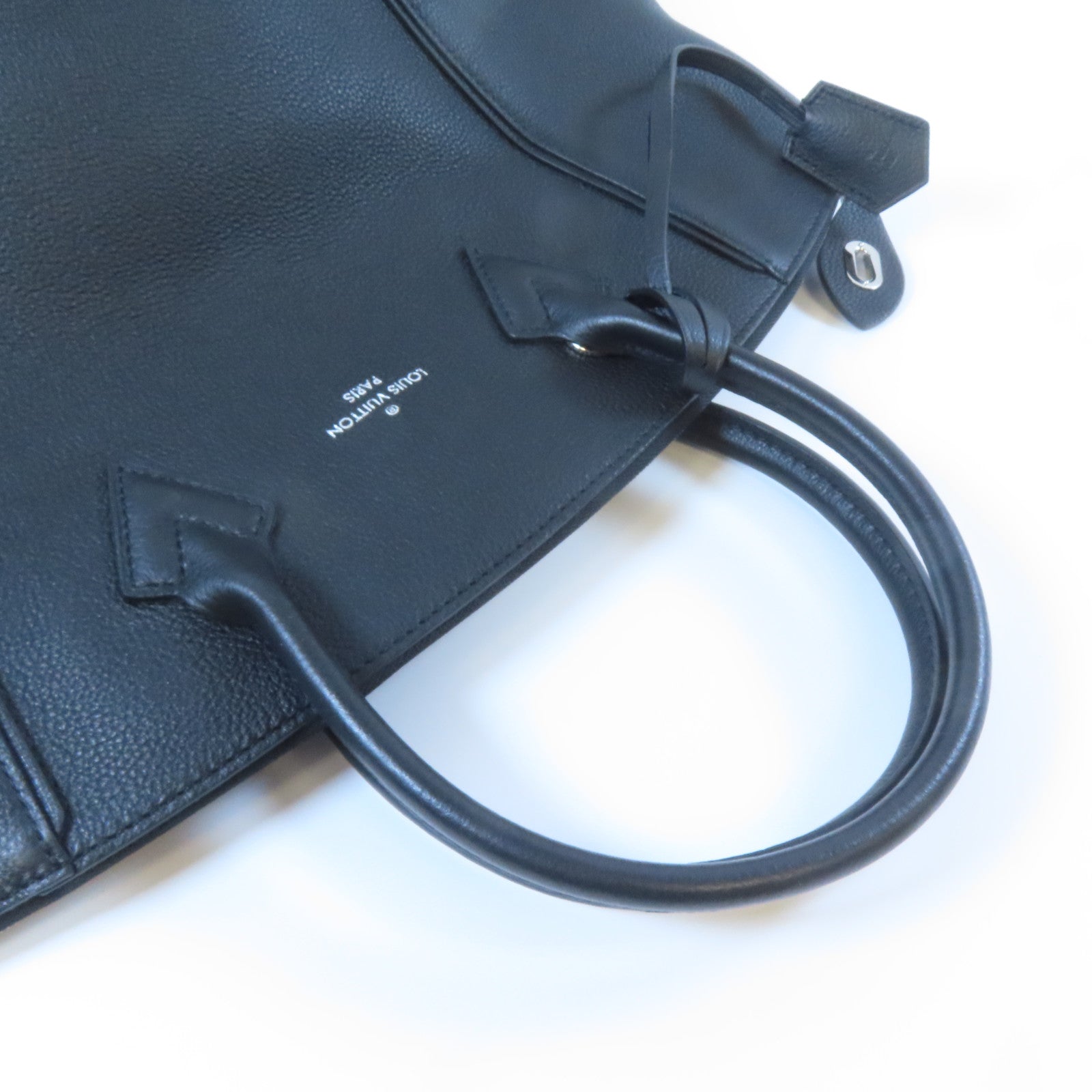 LOUIS VUITTON 【激減優惠】牛皮皮革Lockit MM銀扣手挽袋黑色