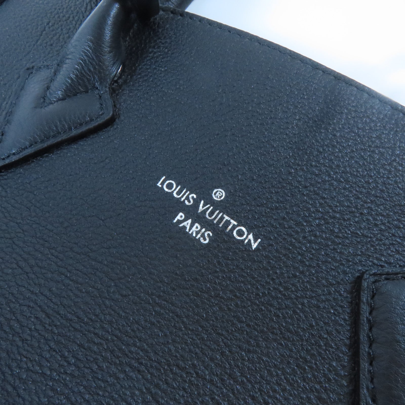 LOUIS VUITTON 【激減優惠】牛皮皮革Lockit MM銀扣手挽袋黑色