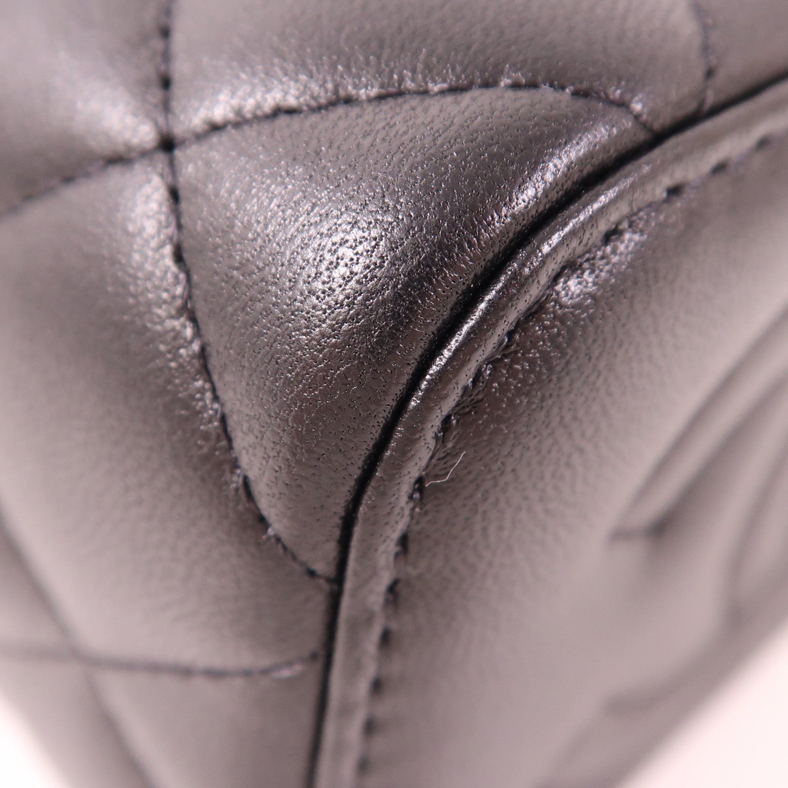 CHANEL 羊皮皮革Mini Vanity Case金扣鏈帶肩背袋