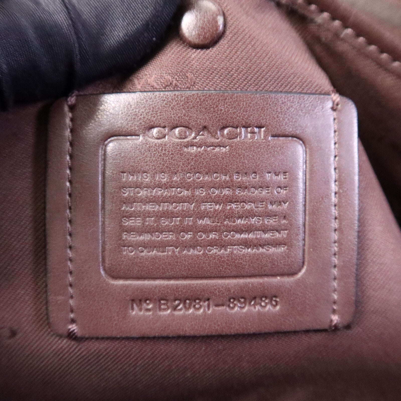 COACH 牛皮皮革Shoulder Bag金扣肩背袋