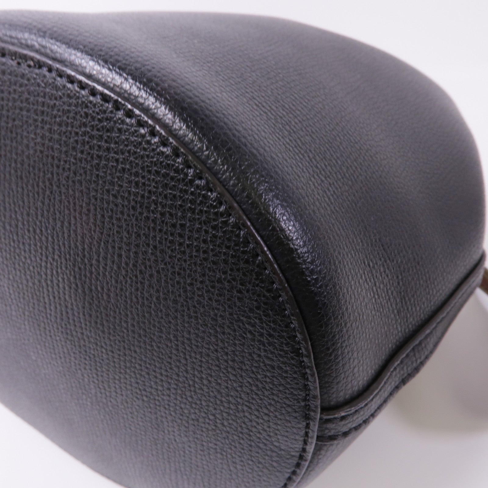 BURBERRY 牛皮皮革Shoulder Bag金扣肩背袋