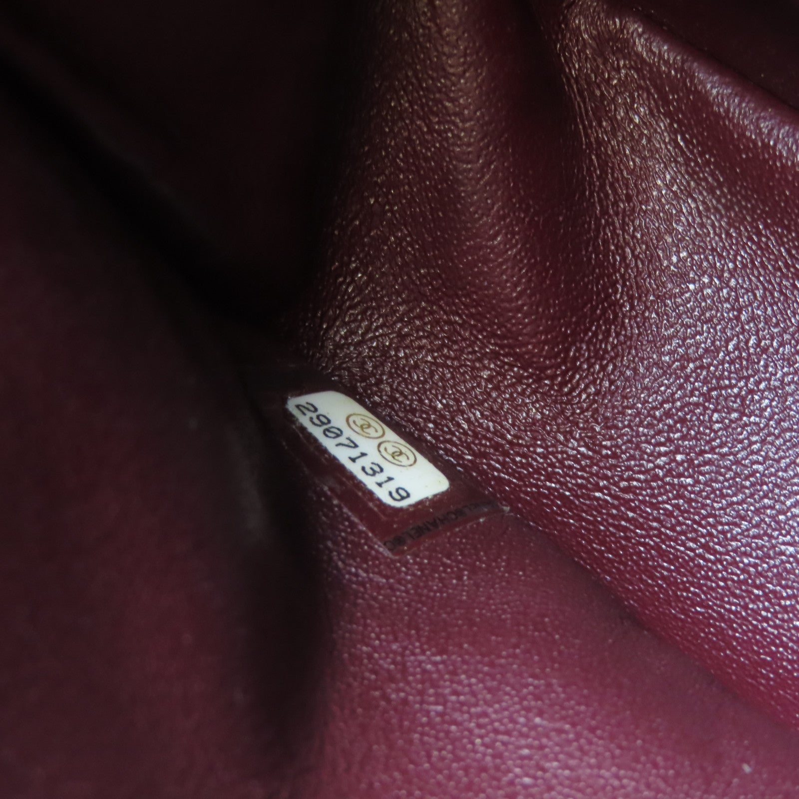 CHANEL 【激減優惠】菱格Caviar皮革Classic 25cm金扣鏈帶肩背袋黑色