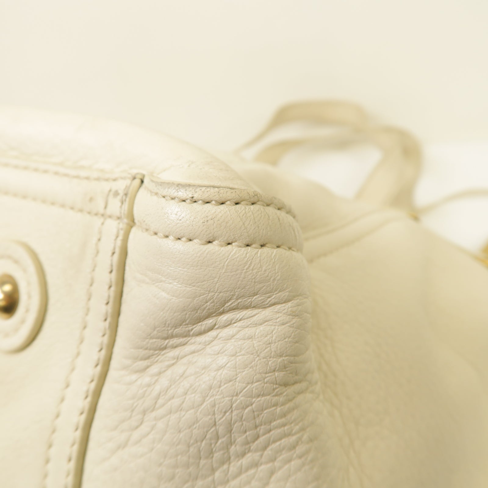 SAINT LAURENT 【激減優惠】牛皮皮革Shoulder Bag金扣肩背袋白色