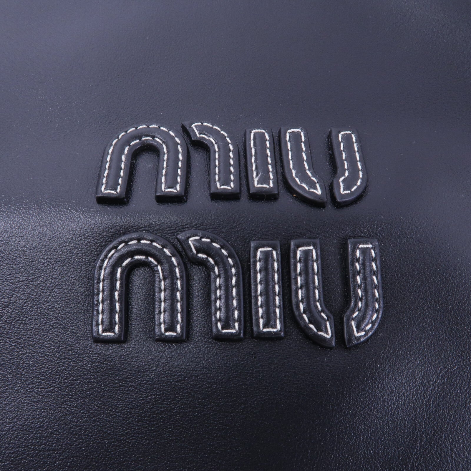 Miu Miu 牛皮皮革Ivy Tote肩背袋