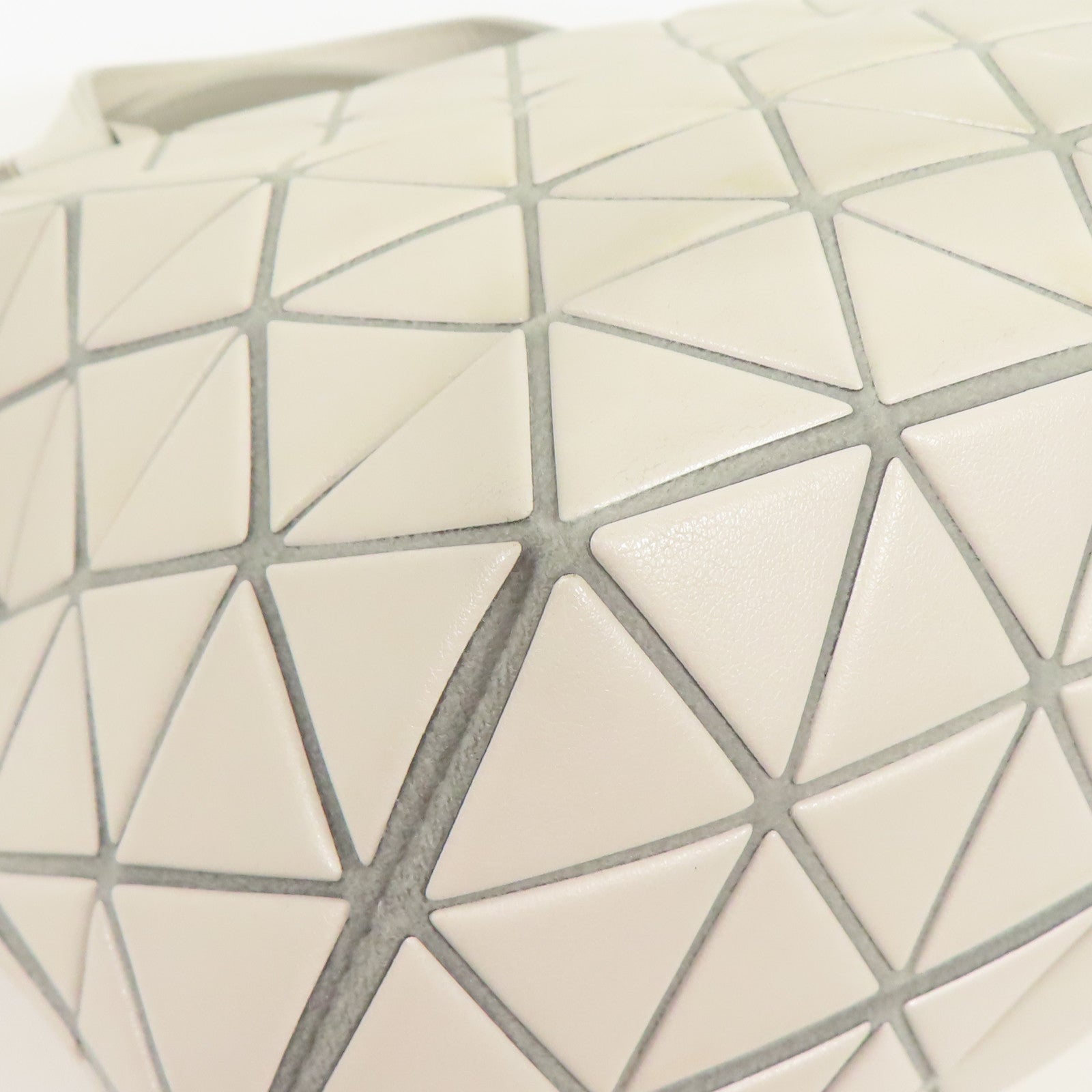BAO BAO ISSEYMIYAKE 皮革Bao Bao 2 Way Shoulder銀扣手挽肩背兩用袋