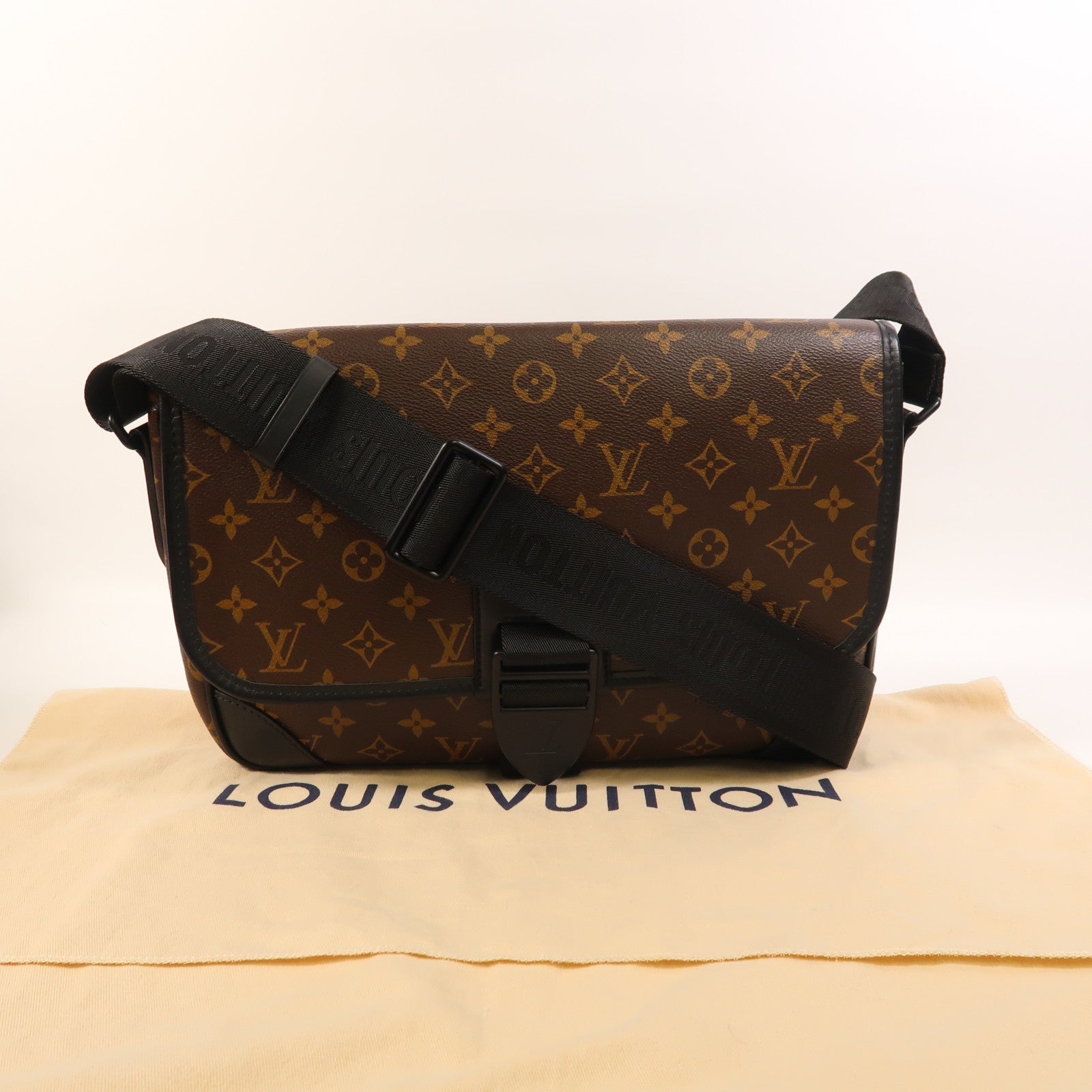 LOUIS VUITTON Monogram Archy MM肩背袋