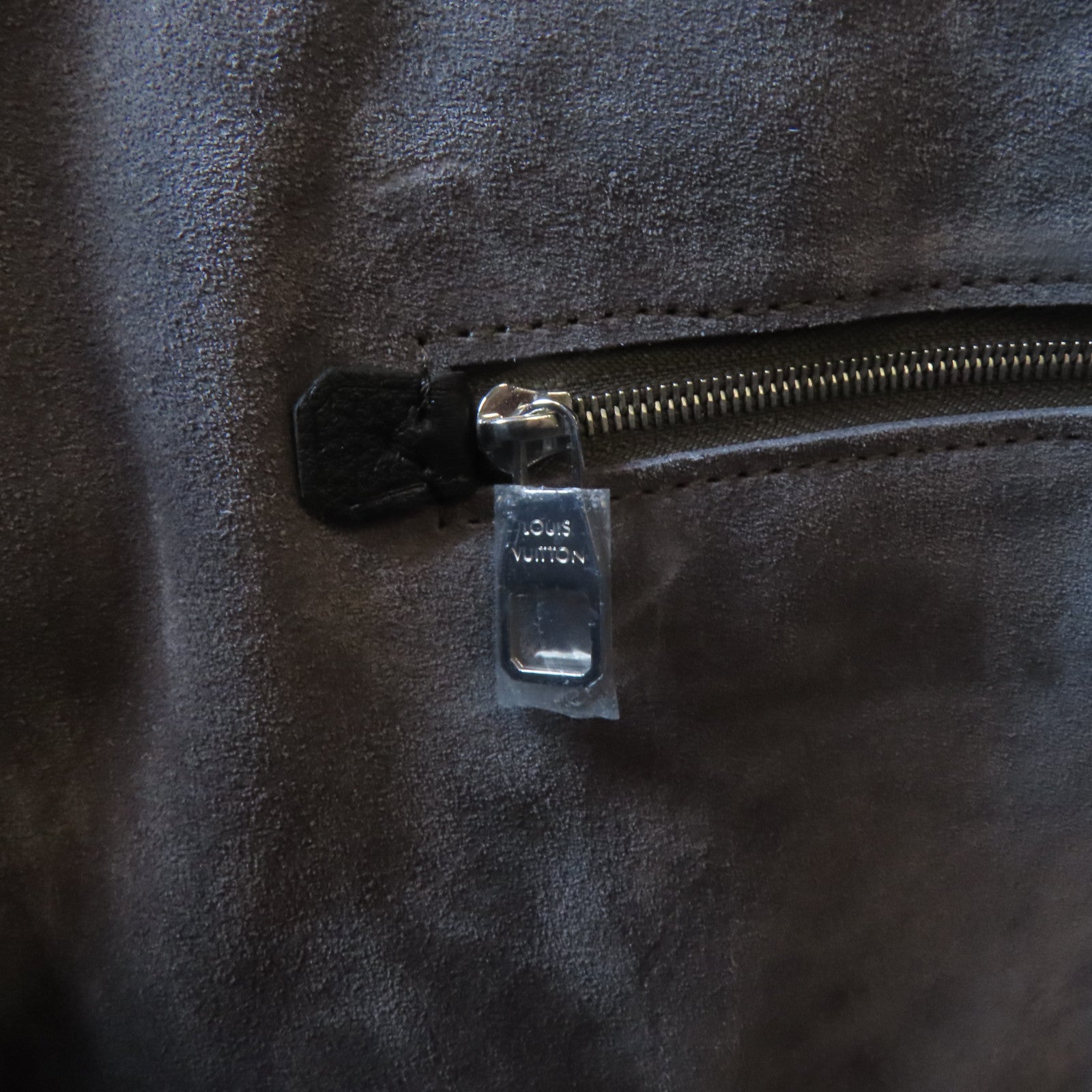 LOUIS VUITTON 【激減優惠】牛皮皮革Lockit MM銀扣手挽袋黑色